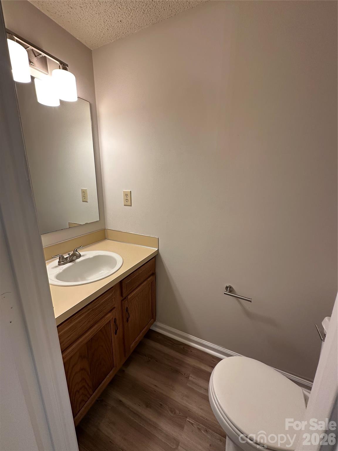 6311 Windsor Gate Lane Property Photo 10