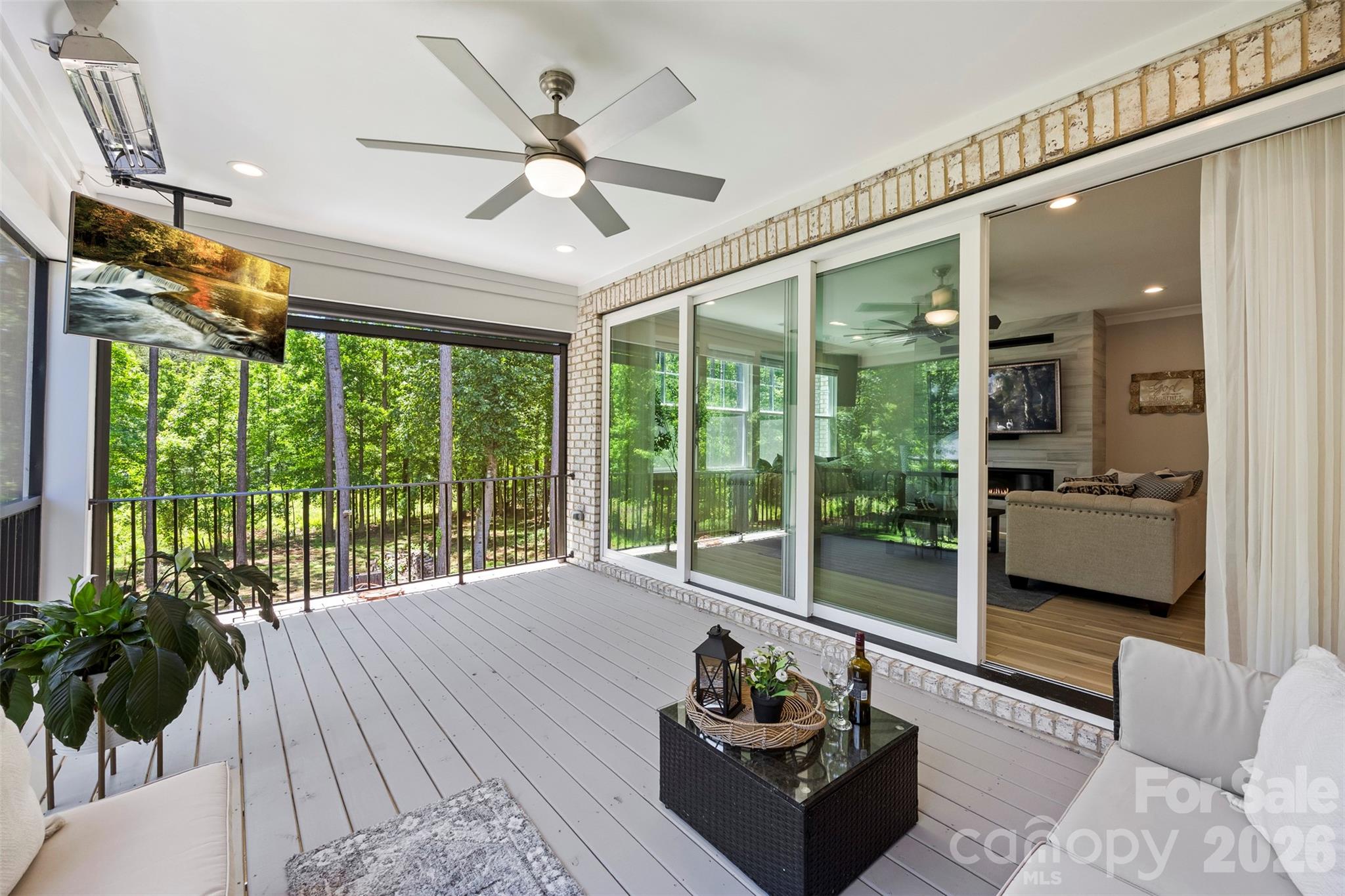 6039 Chimney Bluff Road Property Photo 3