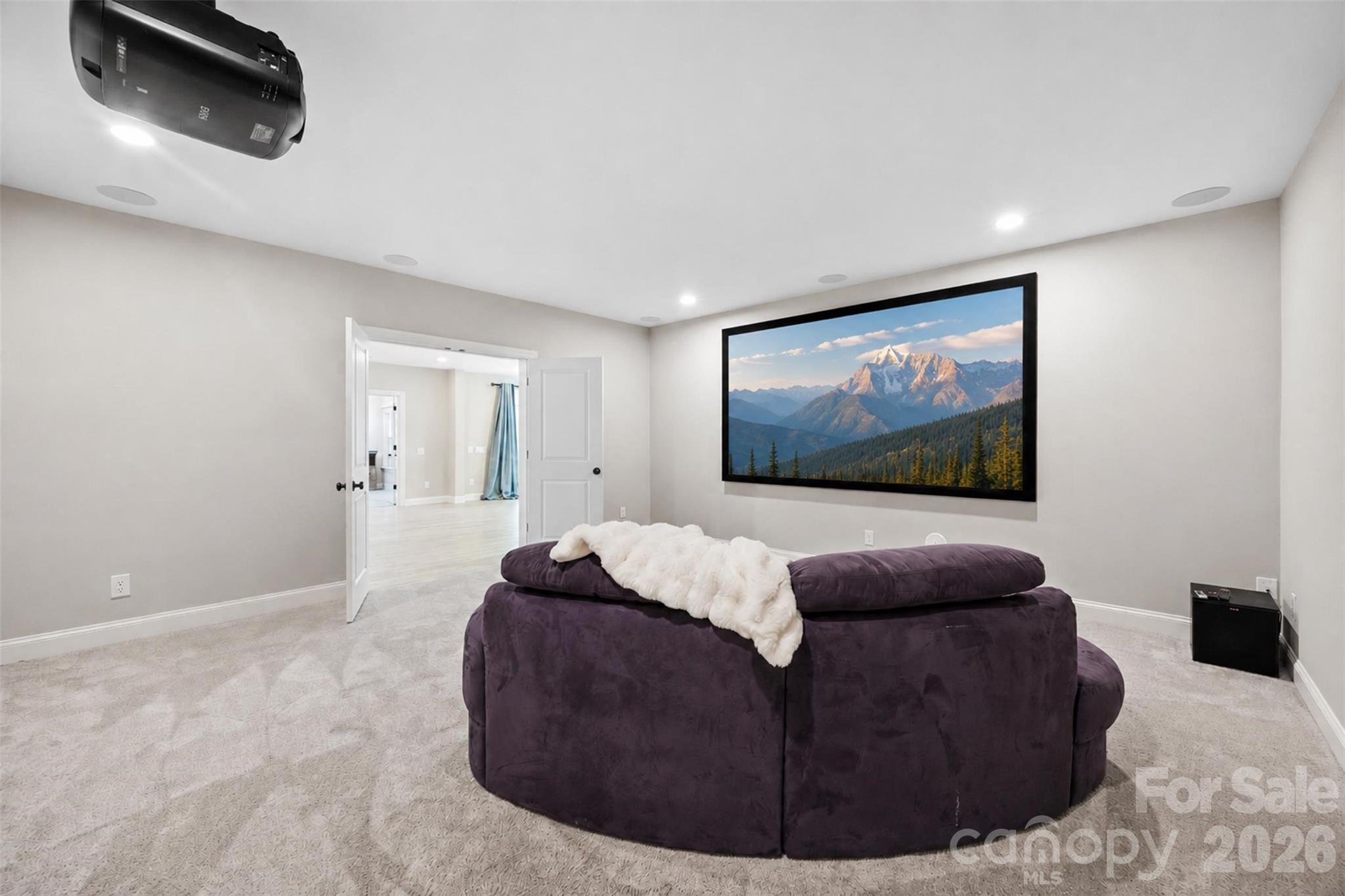 6039 Chimney Bluff Road Property Photo 4