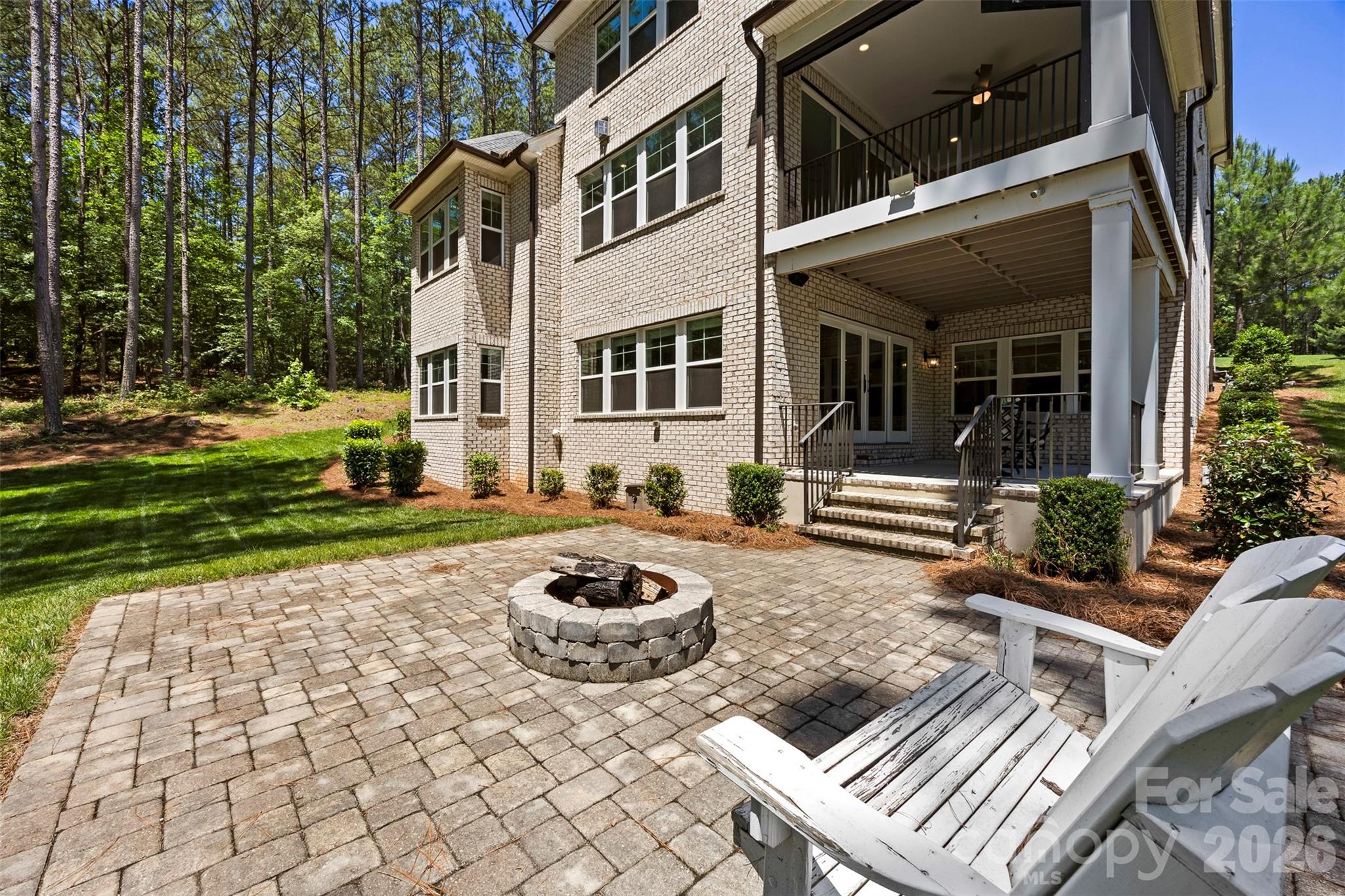 6039 Chimney Bluff Road Property Photo 8