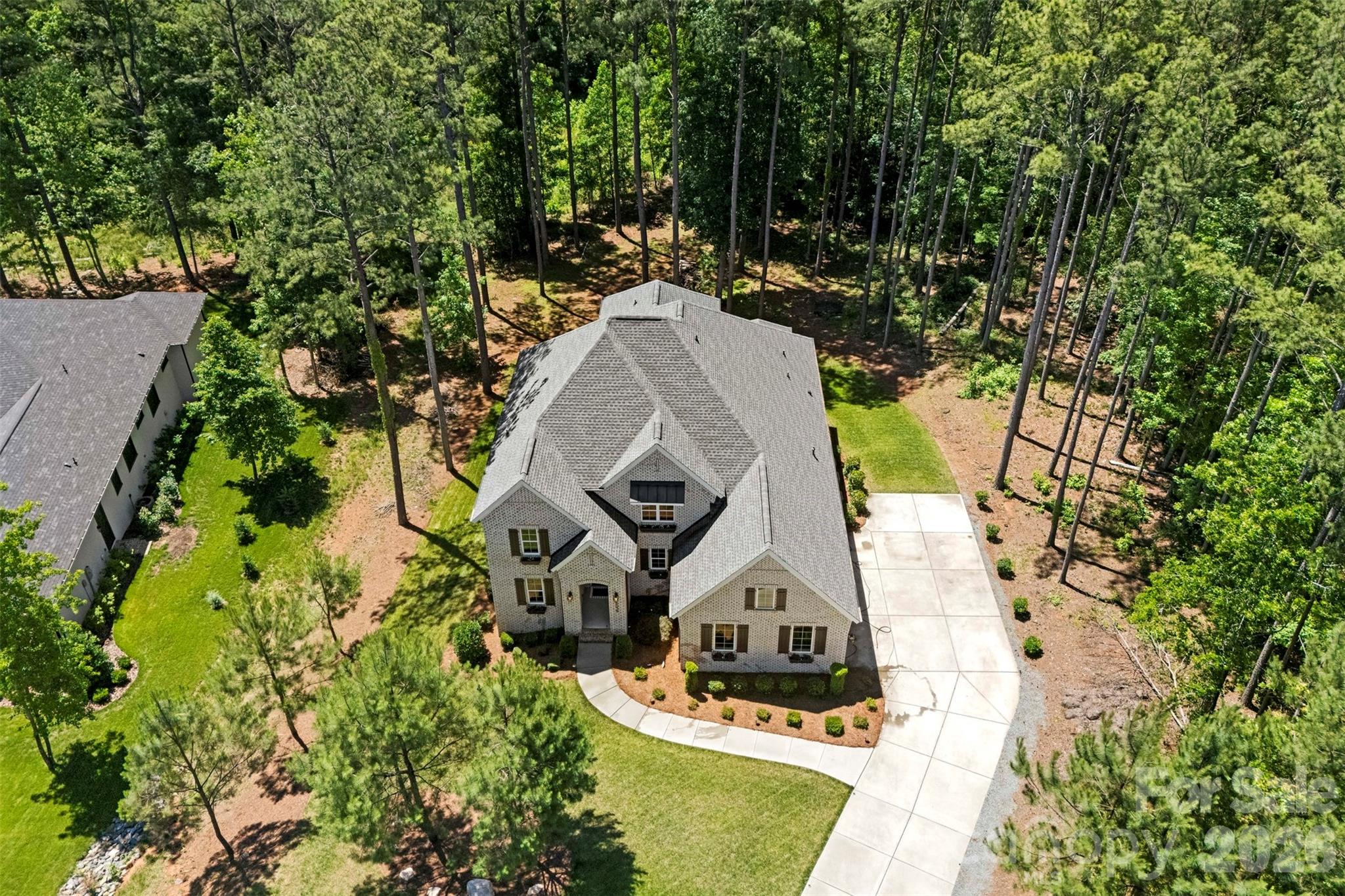6039 Chimney Bluff Road Property Photo 10