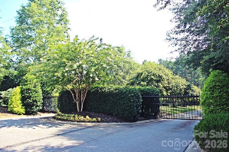 6020 Plantation Pointe Drive 91 Property Photo 3