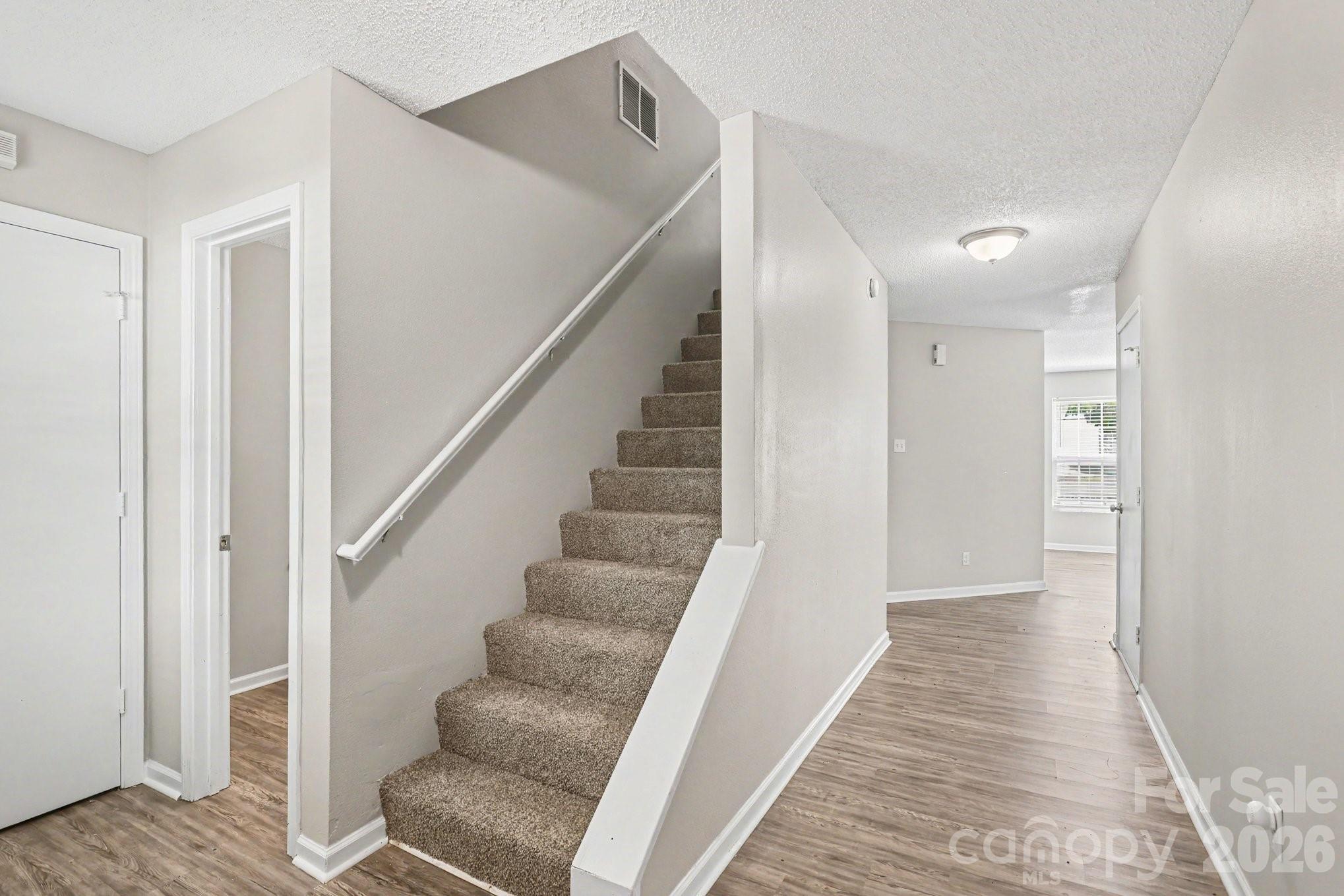 12425 Stowe Acres Drive Property Photo 3