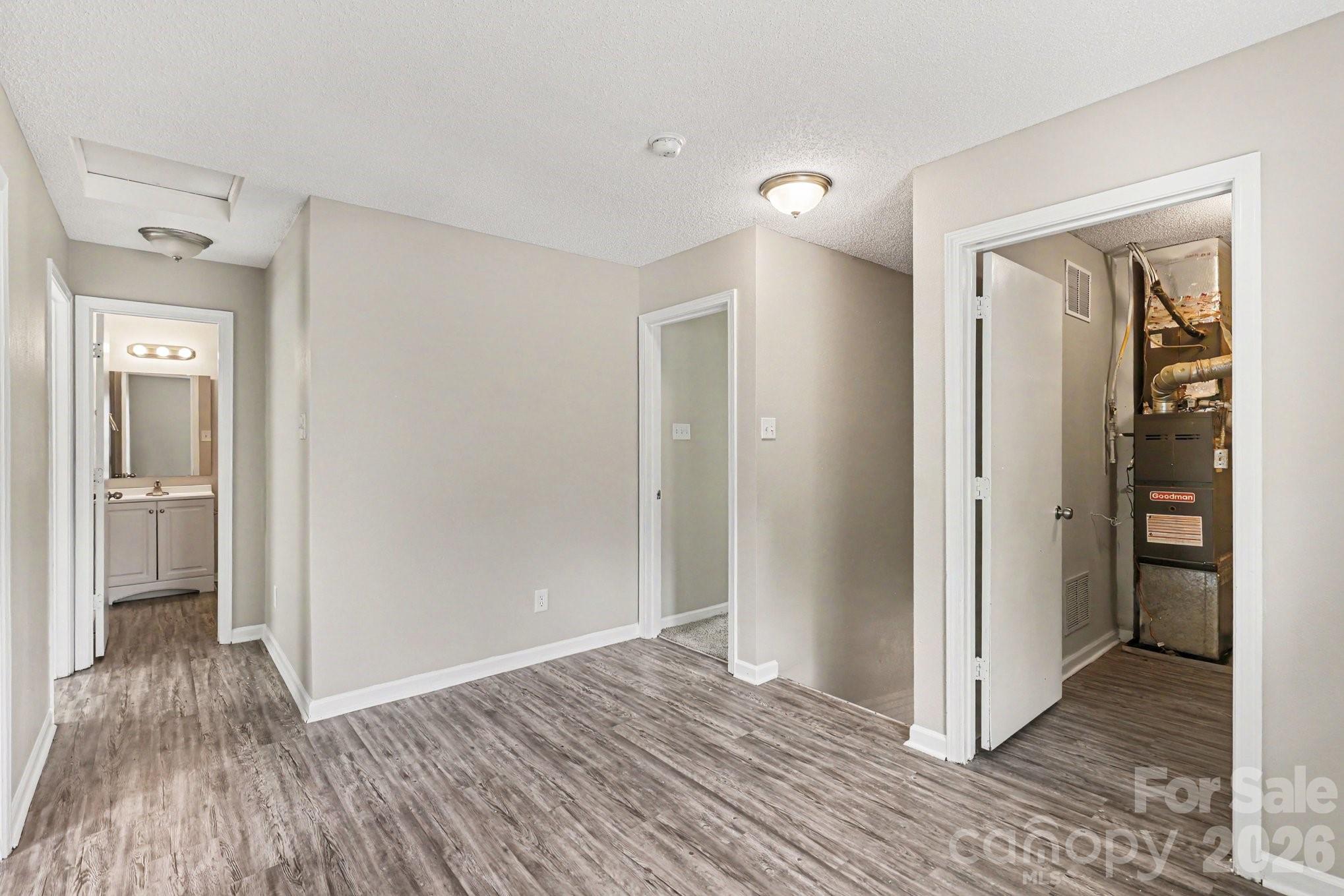 12425 Stowe Acres Drive Property Photo 8
