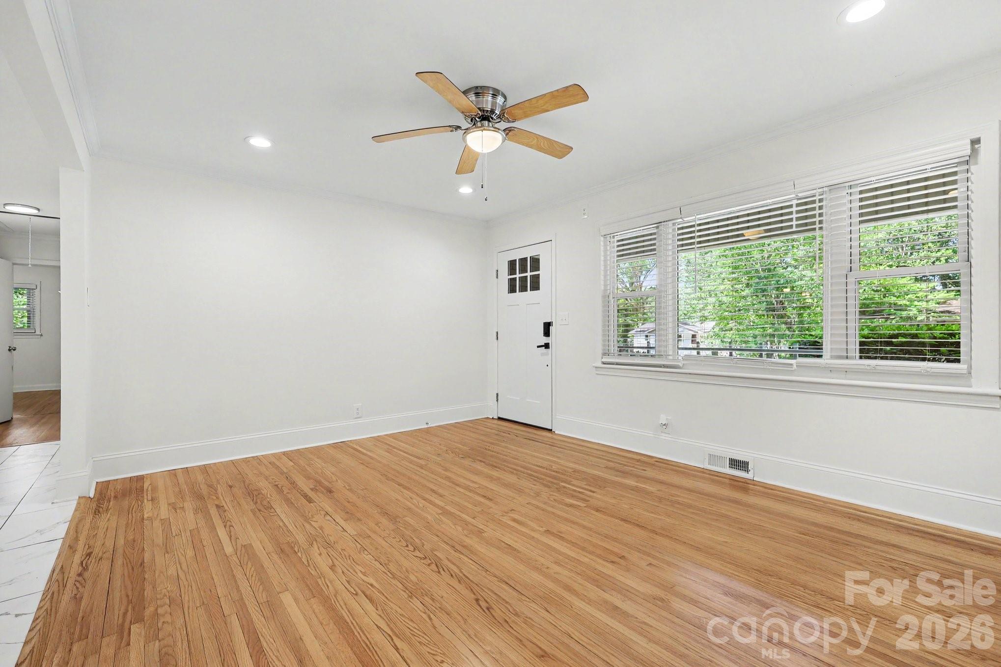 676 Sedgefield Street Property Photo 3