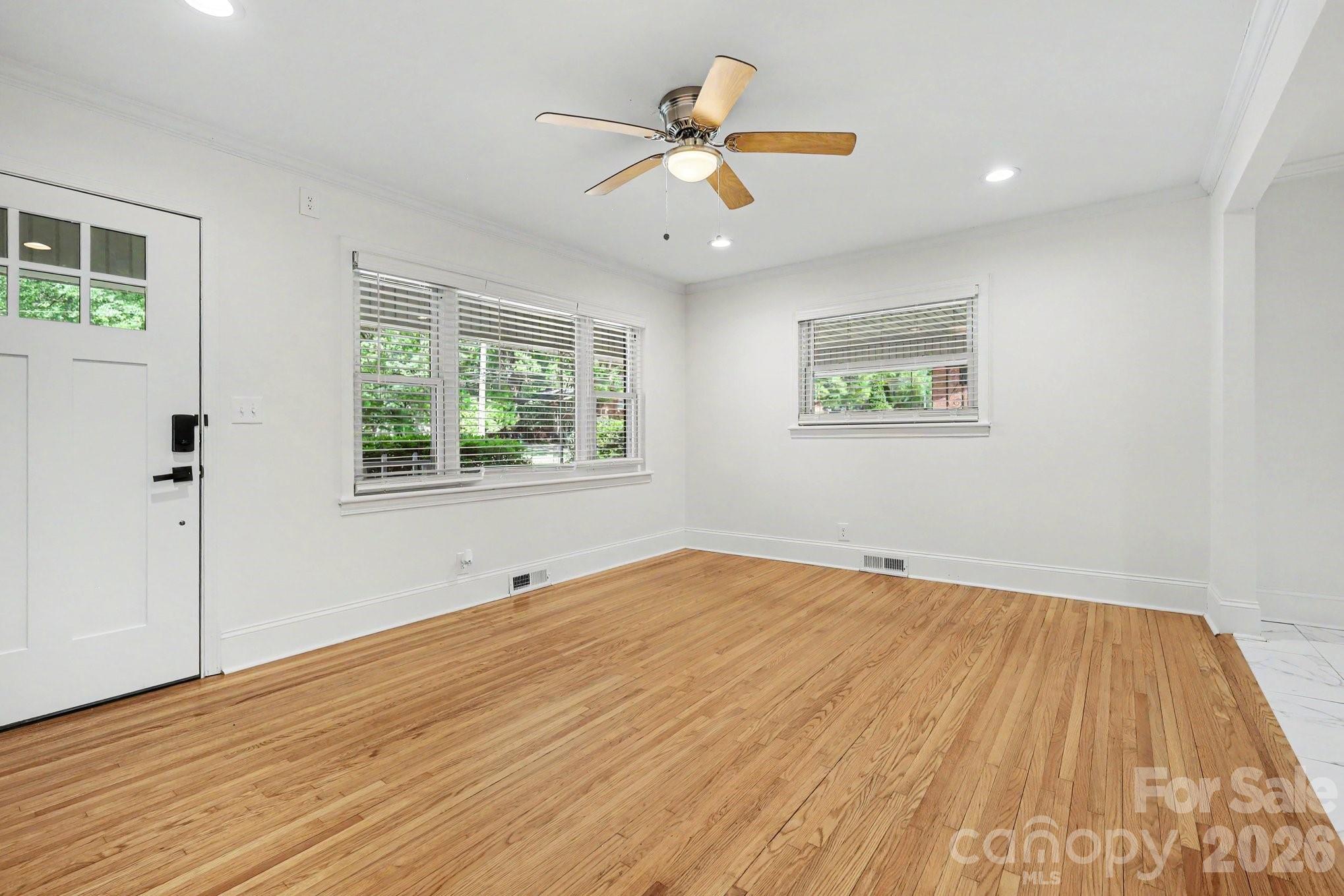 676 Sedgefield Street Property Photo 5