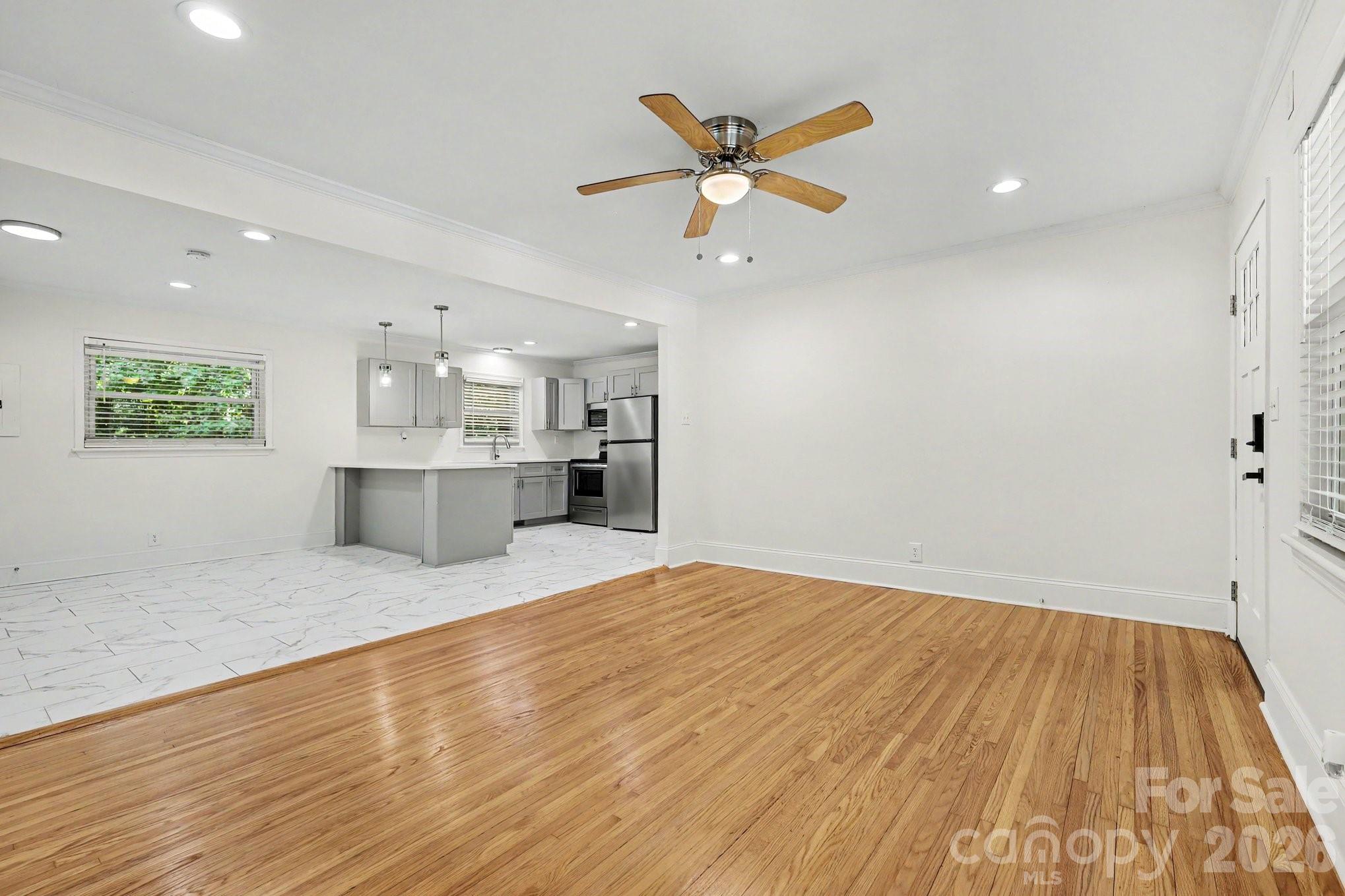 676 Sedgefield Street Property Photo 7