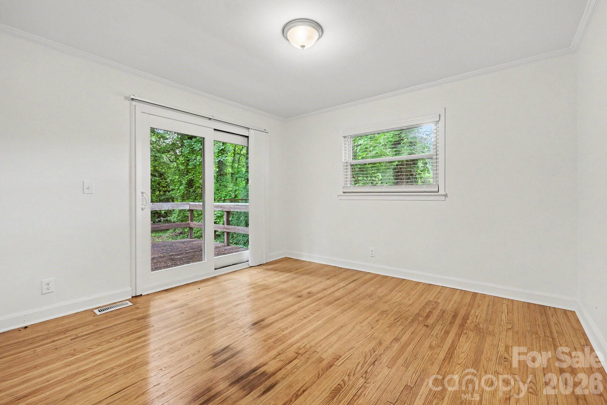 676 Sedgefield Street Property Photo 17