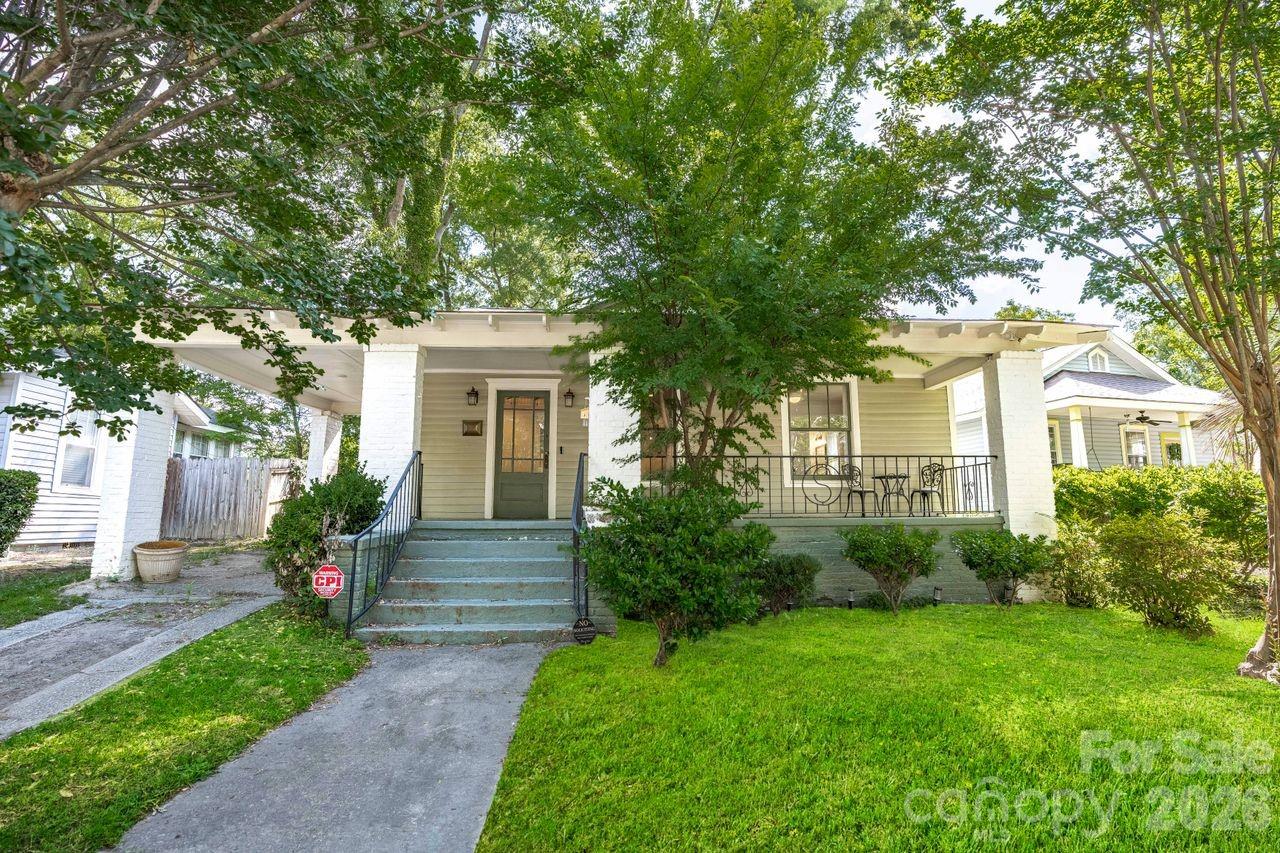 2418 Clark Street Property Photo 2