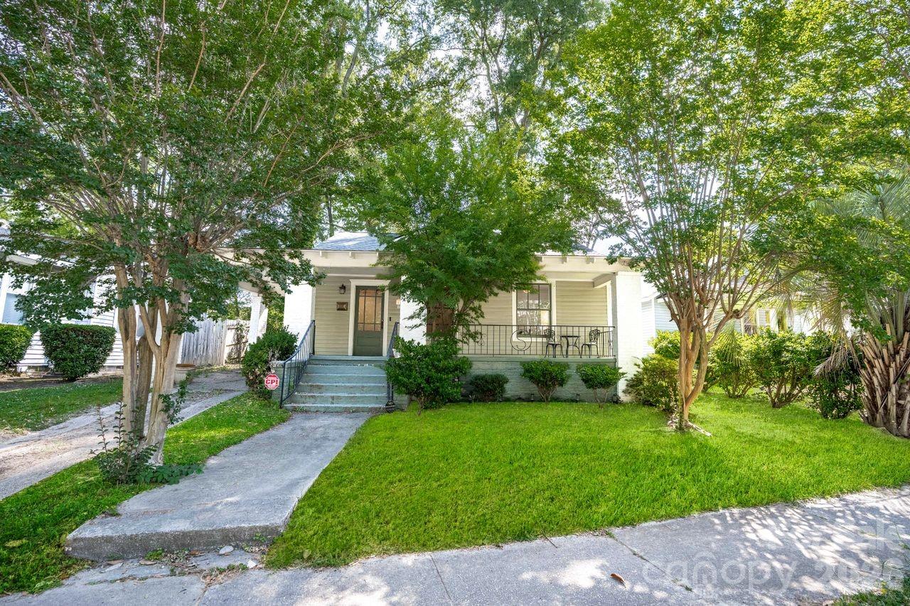 2418 Clark Street Property Photo 3