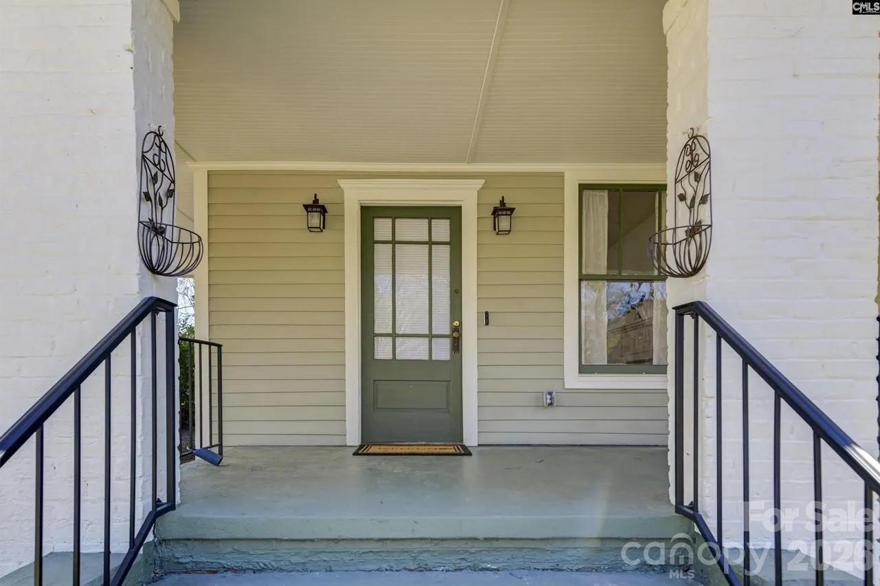 2418 Clark Street Property Photo 6
