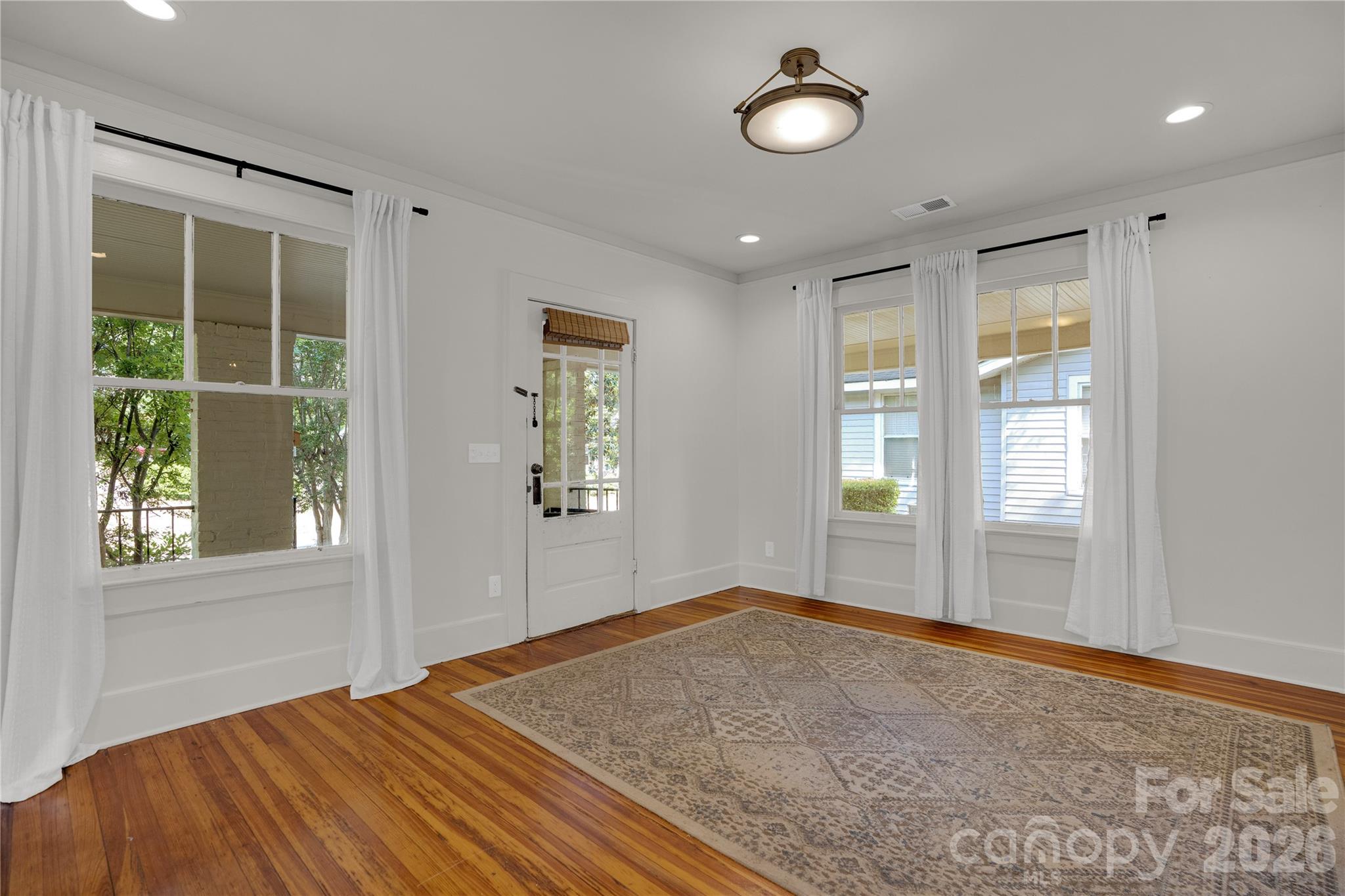 2418 Clark Street Property Photo 11