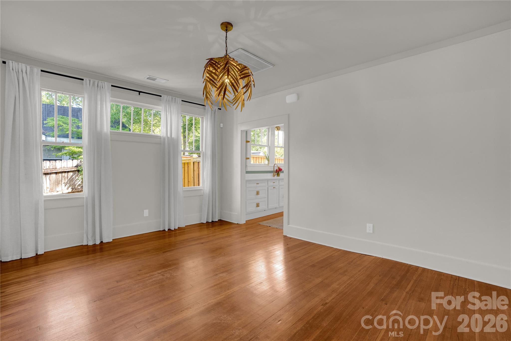 2418 Clark Street Property Photo 14