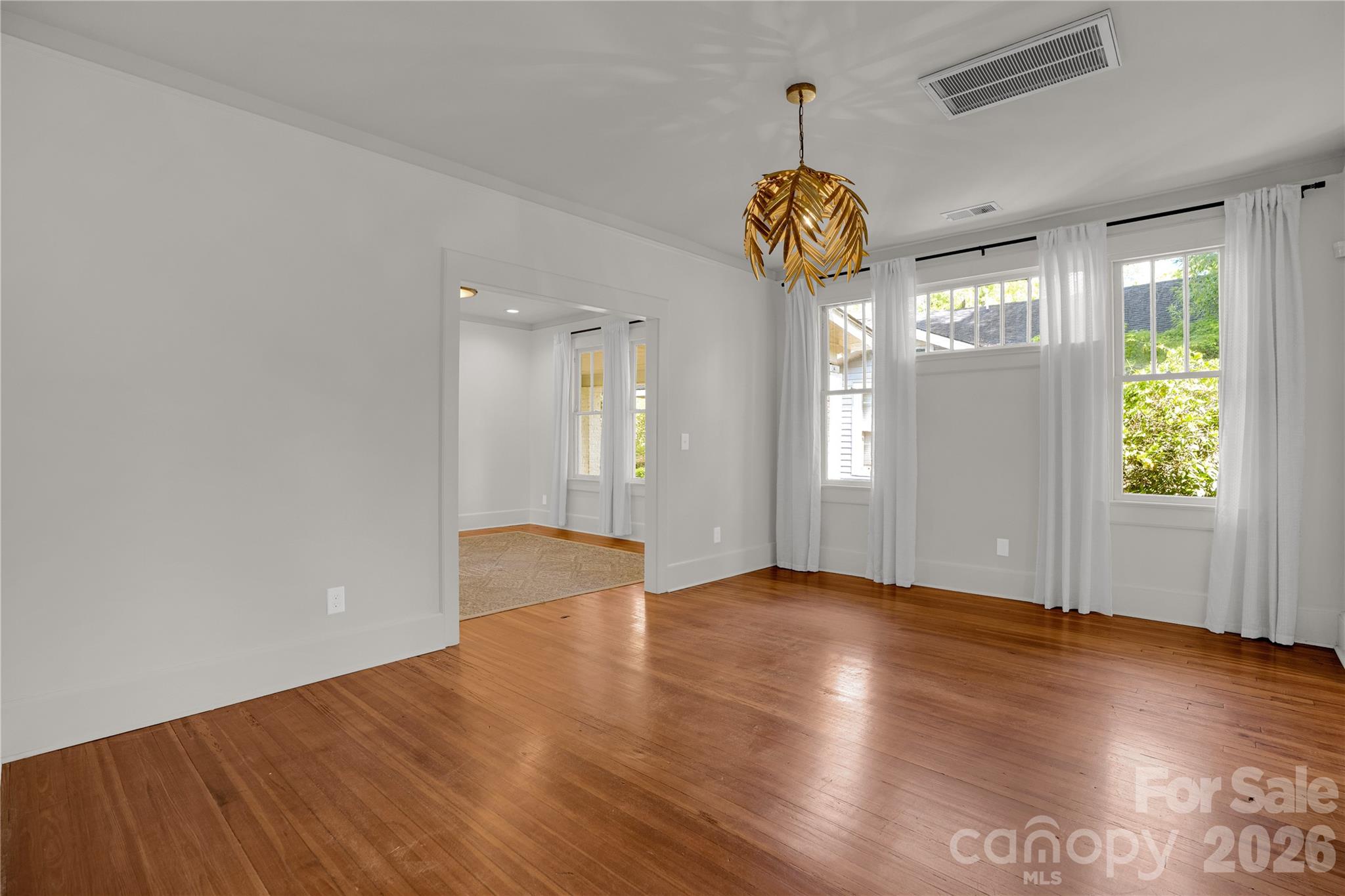 2418 Clark Street Property Photo 16