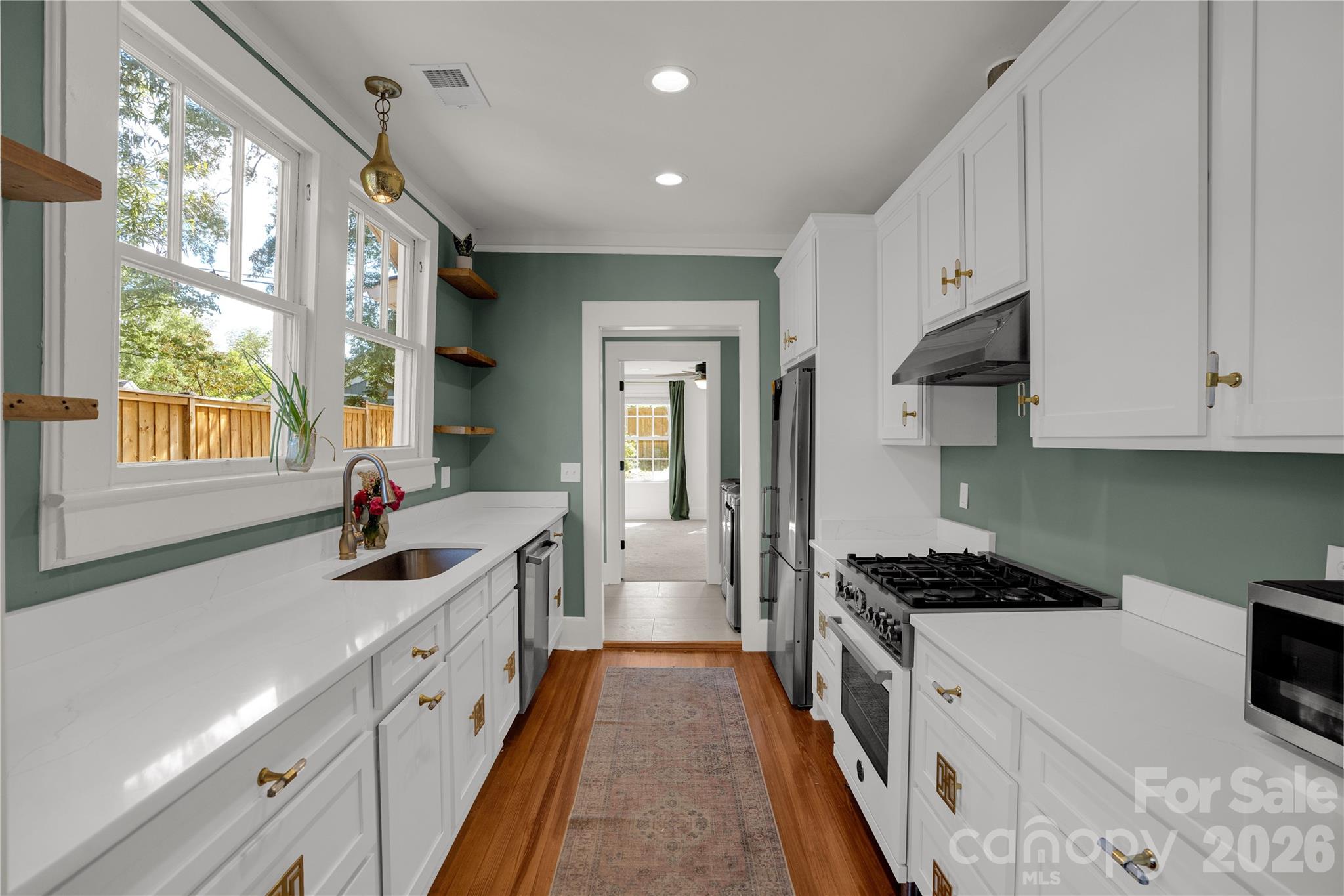 2418 Clark Street Property Photo 17