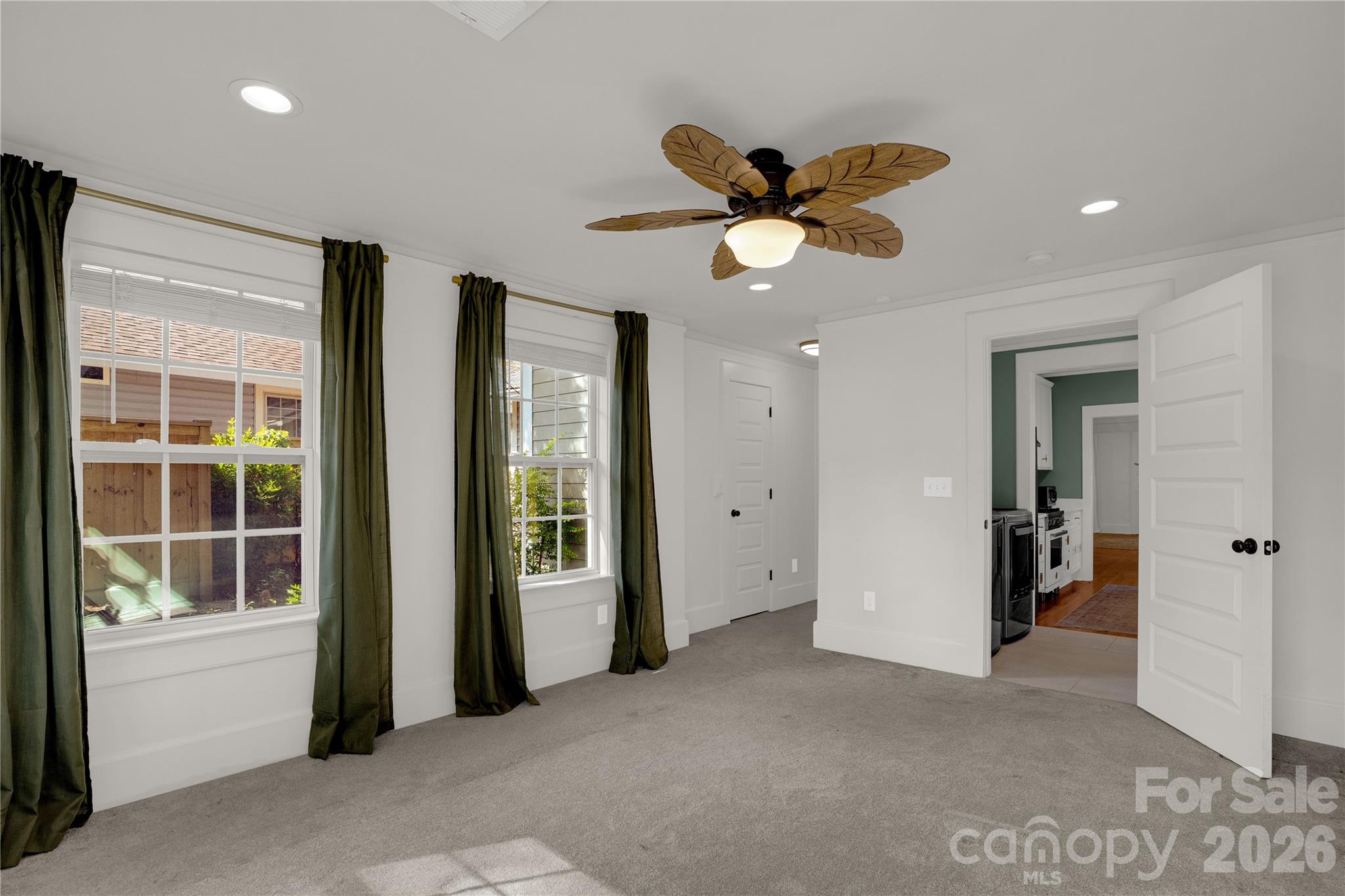 2418 Clark Street Property Photo 22