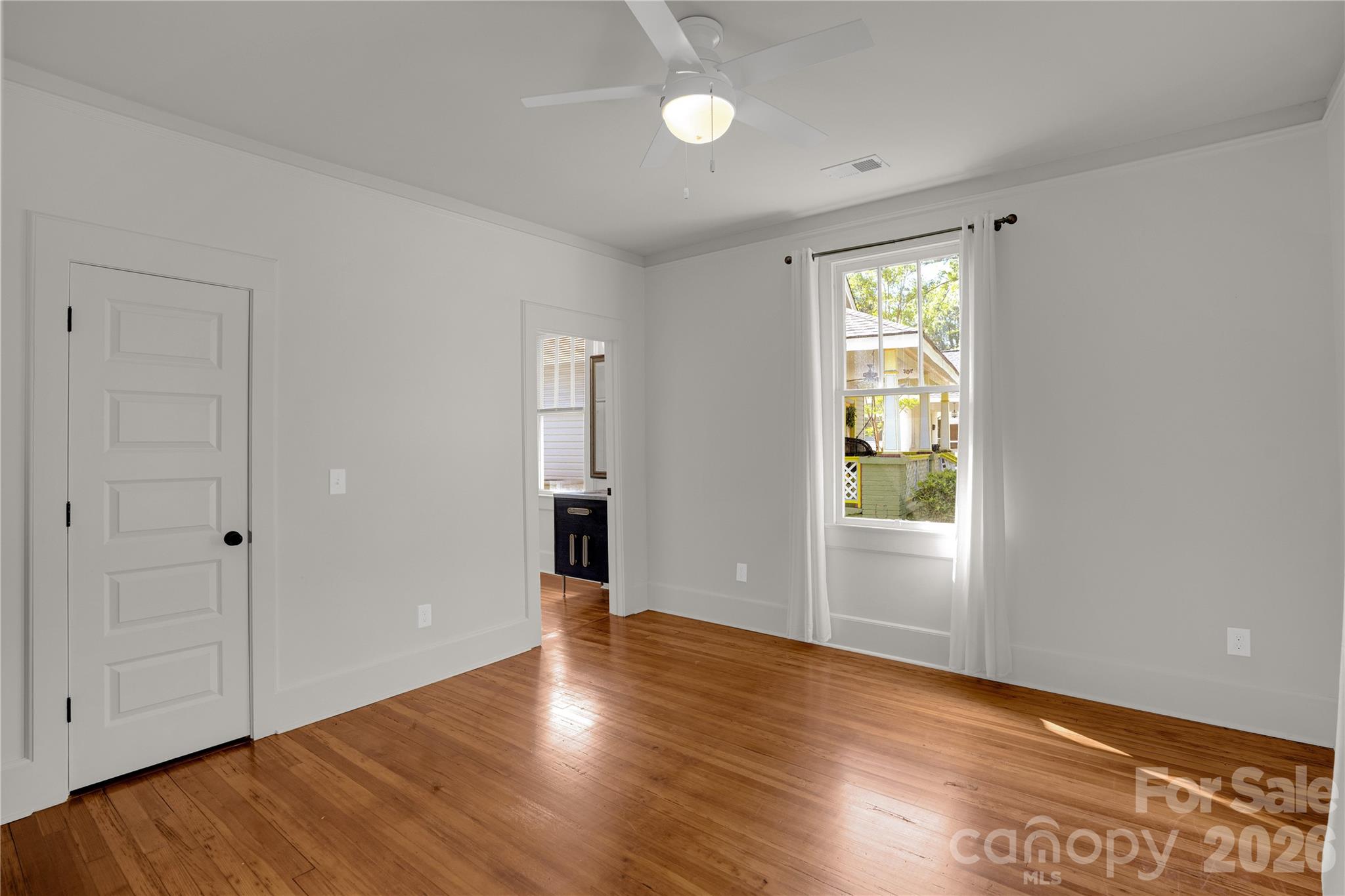 2418 Clark Street Property Photo 28