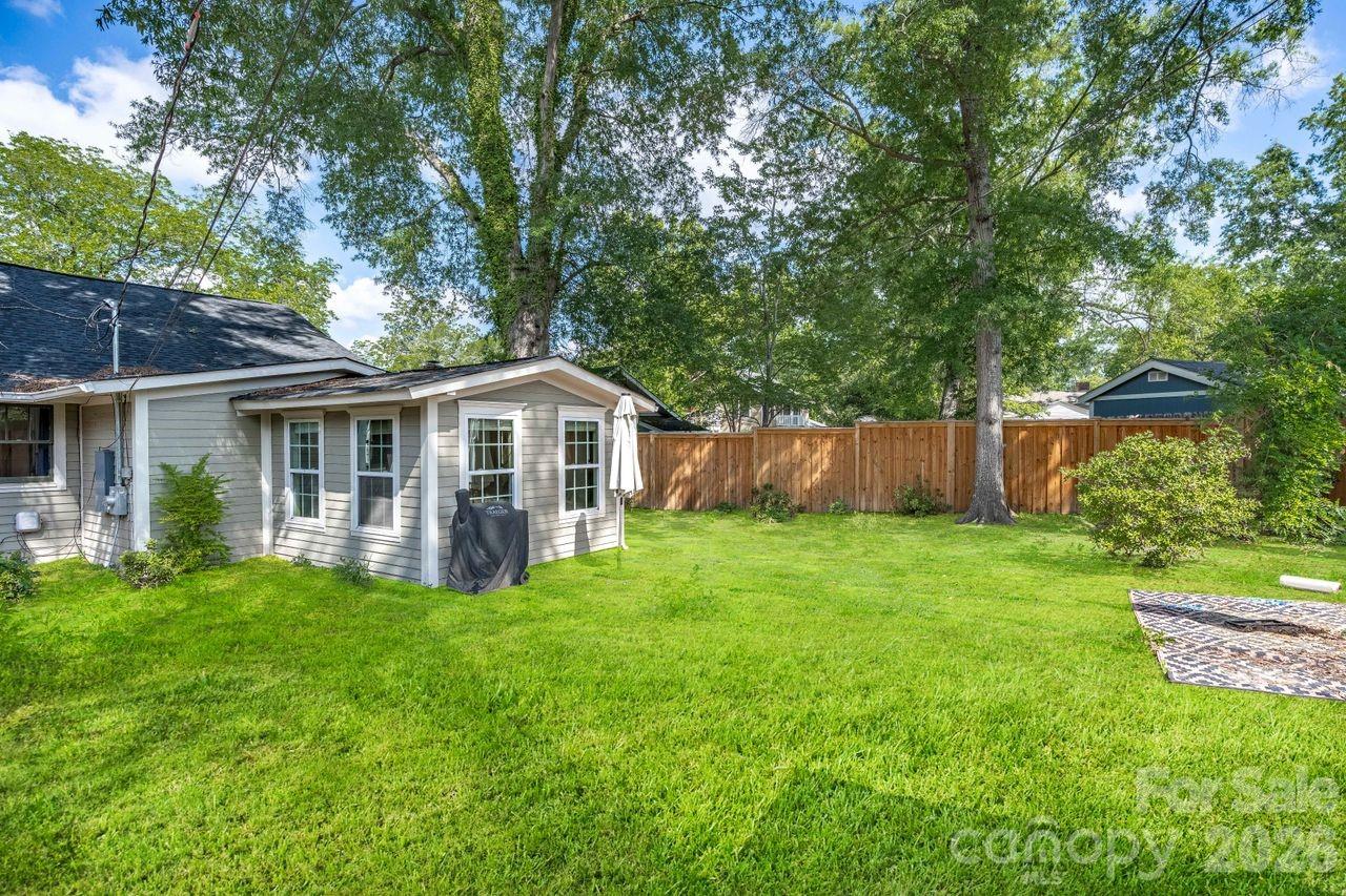 2418 Clark Street Property Photo 39