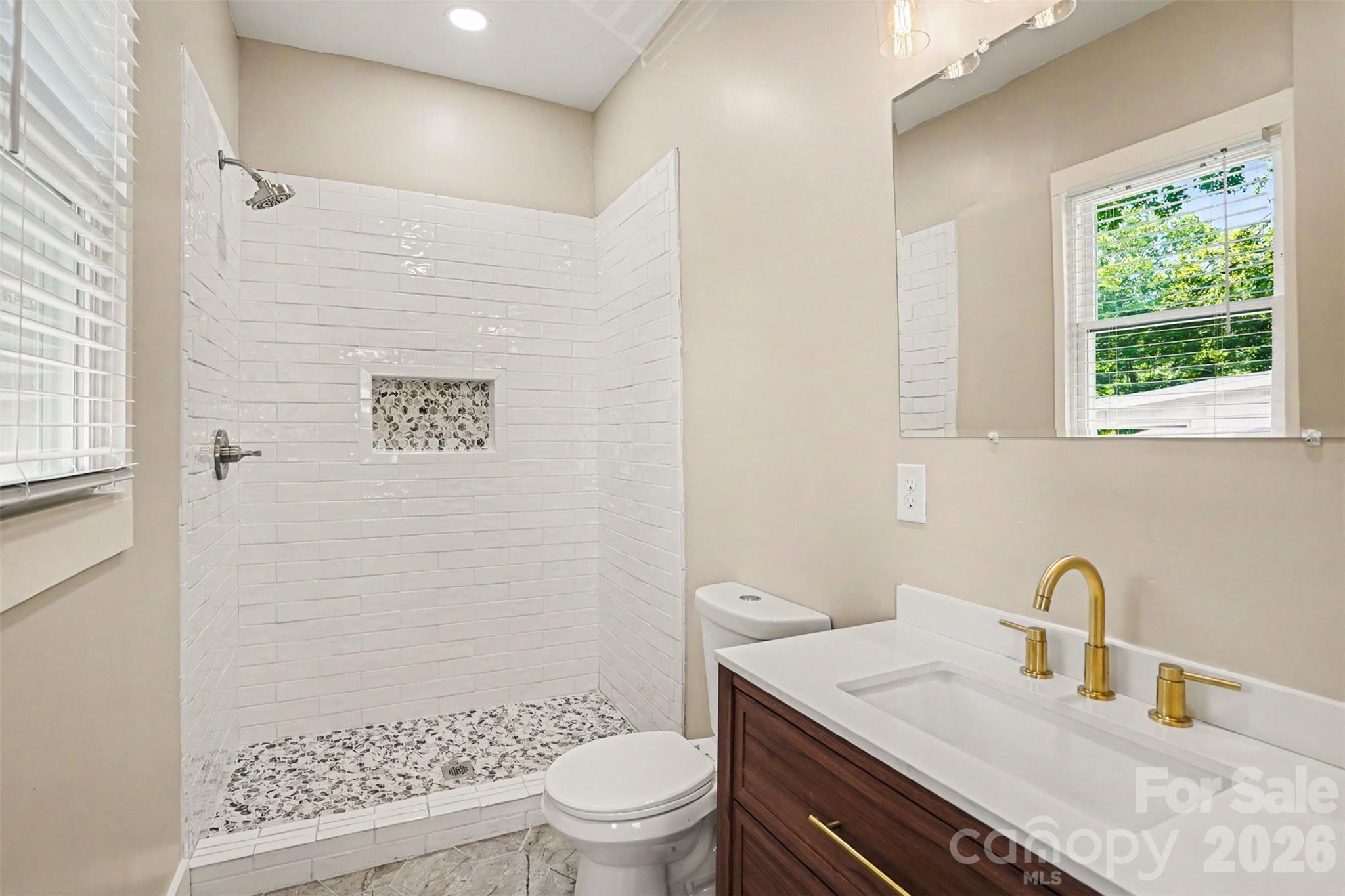 4118 Glory Street Property Photo 17
