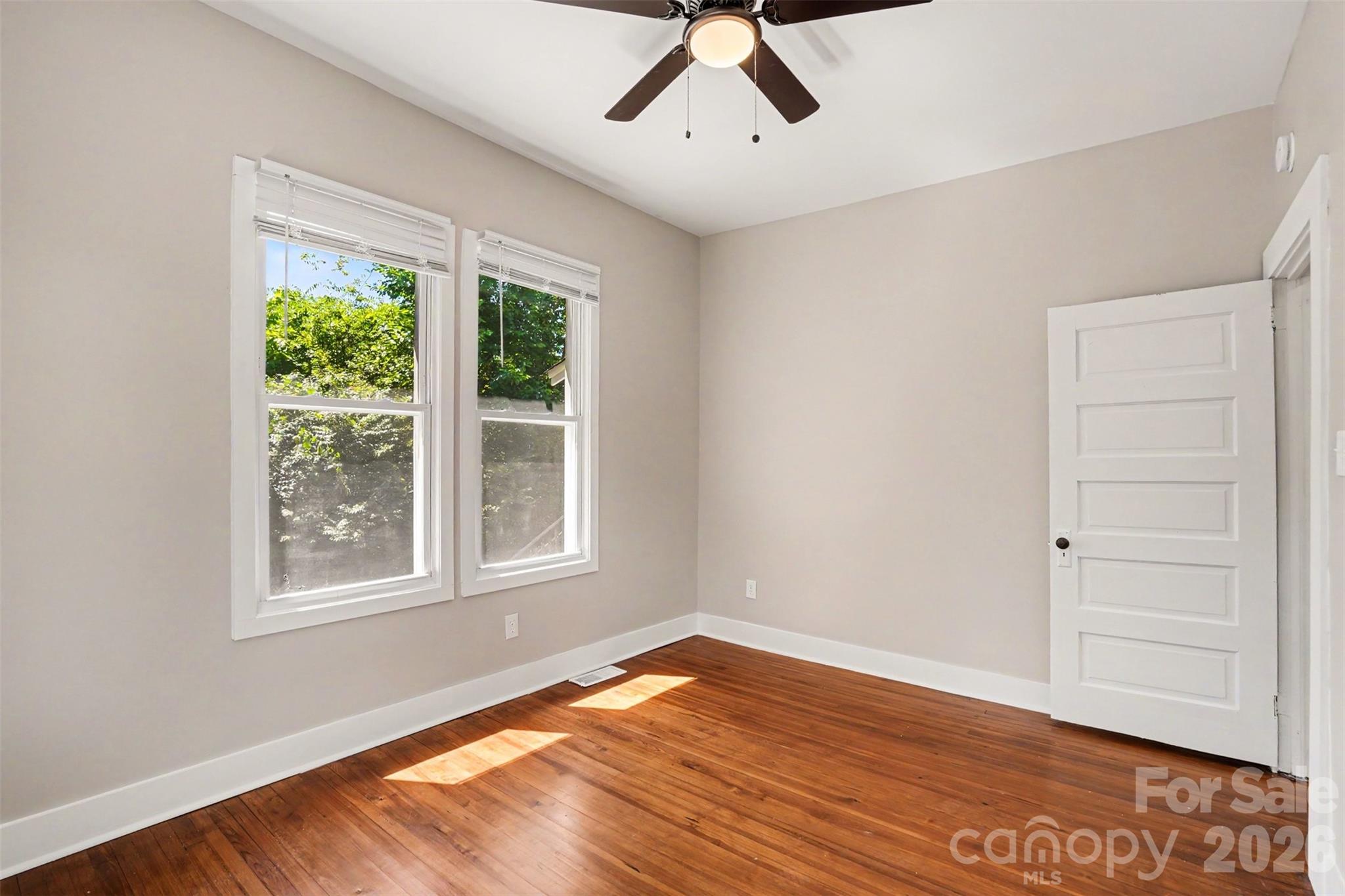 4118 Glory Street Property Photo 23