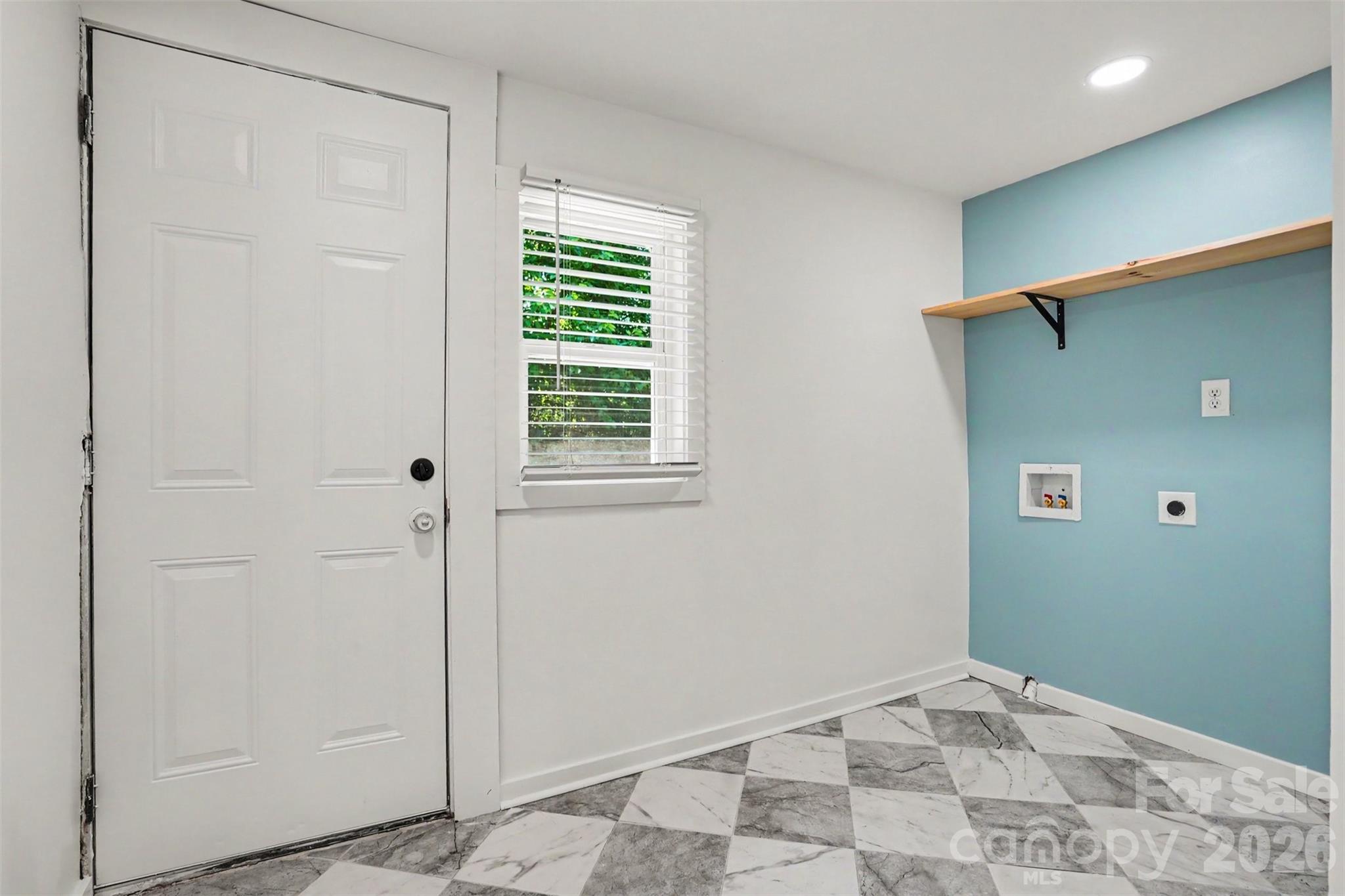 4118 Glory Street Property Photo 25