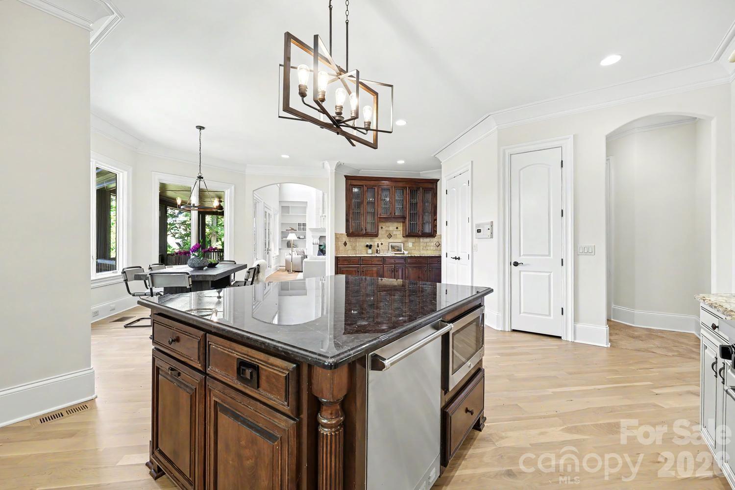 8041 Water View Drive Property Photo 14