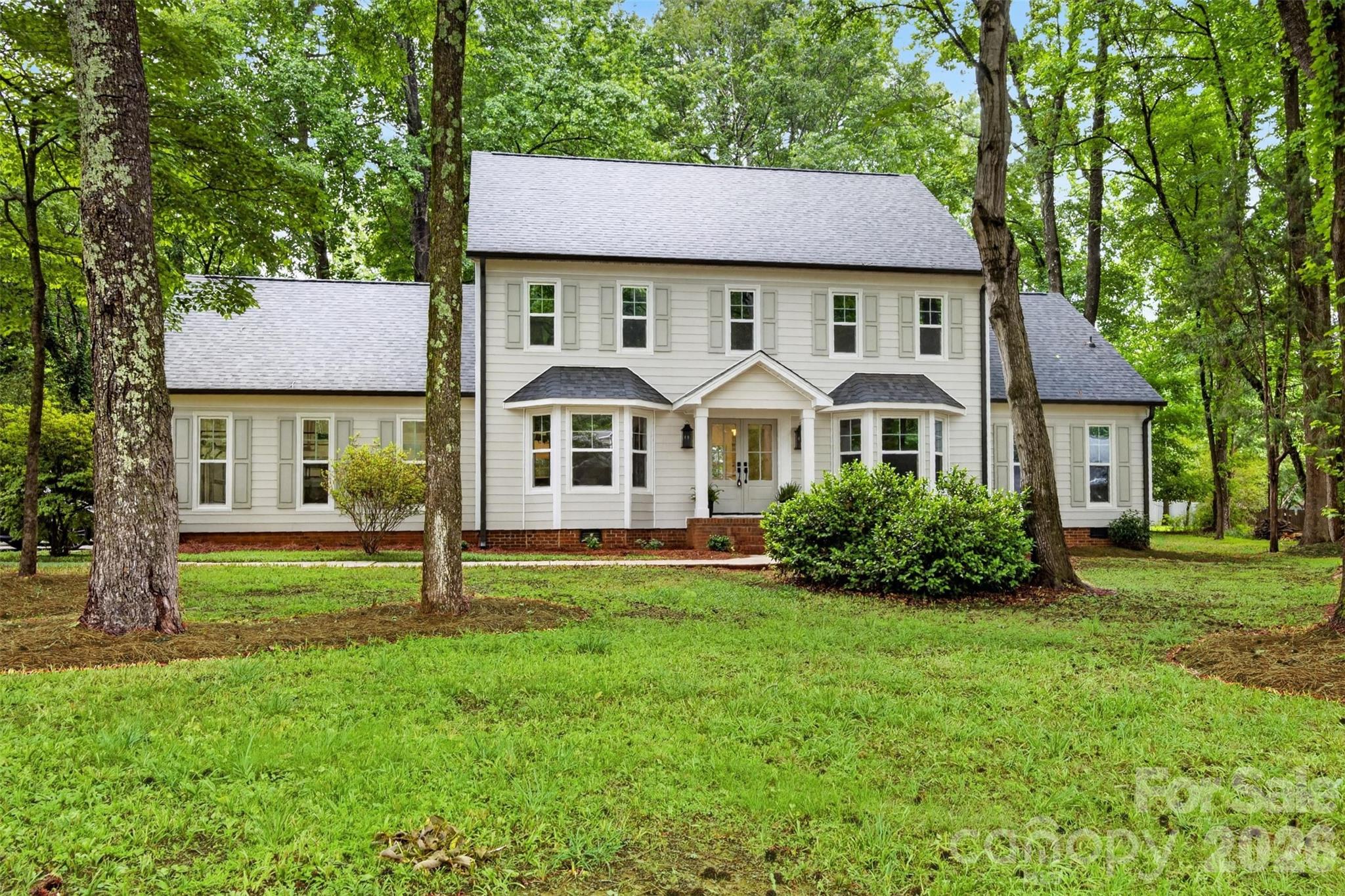 5318 Apple Blossom Court Property Photo 2