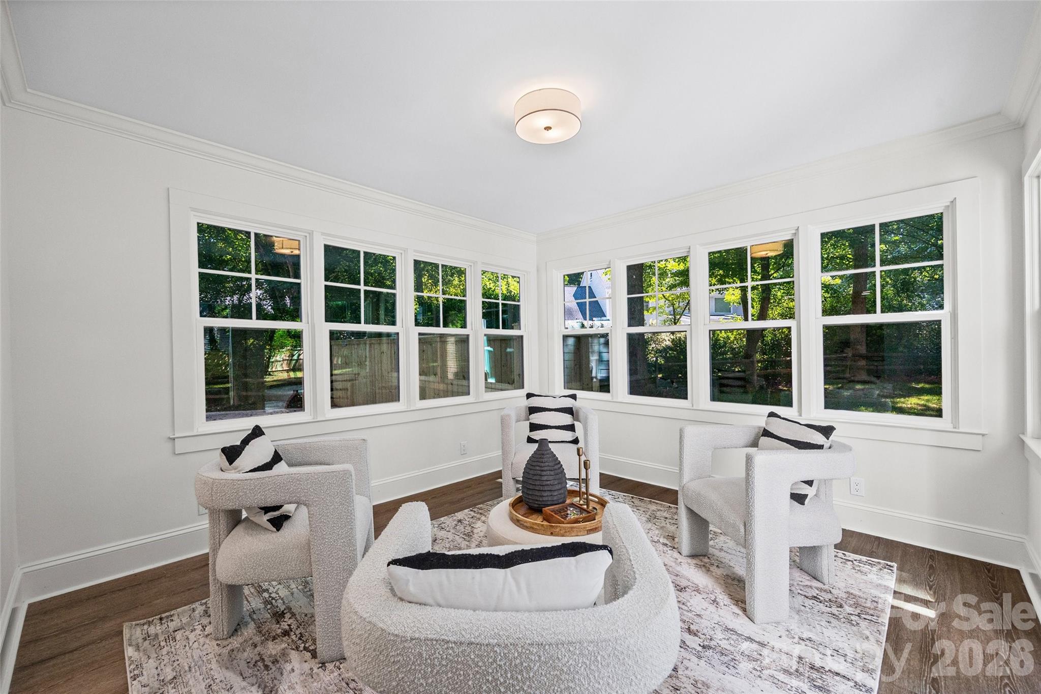 5318 Apple Blossom Court Property Photo 10