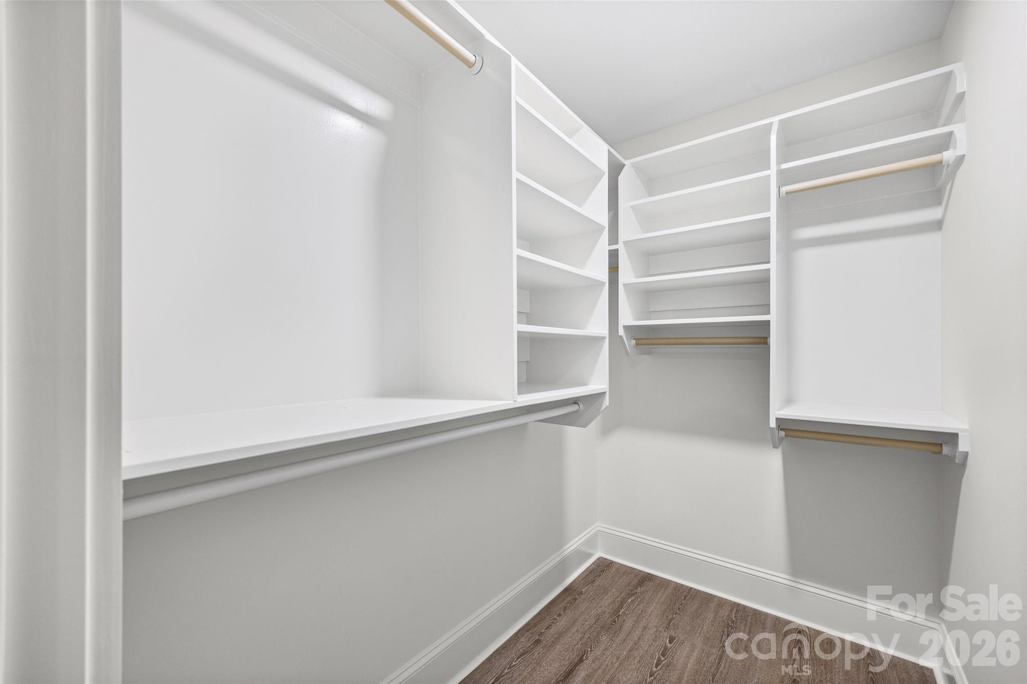 5318 Apple Blossom Court Property Photo 17