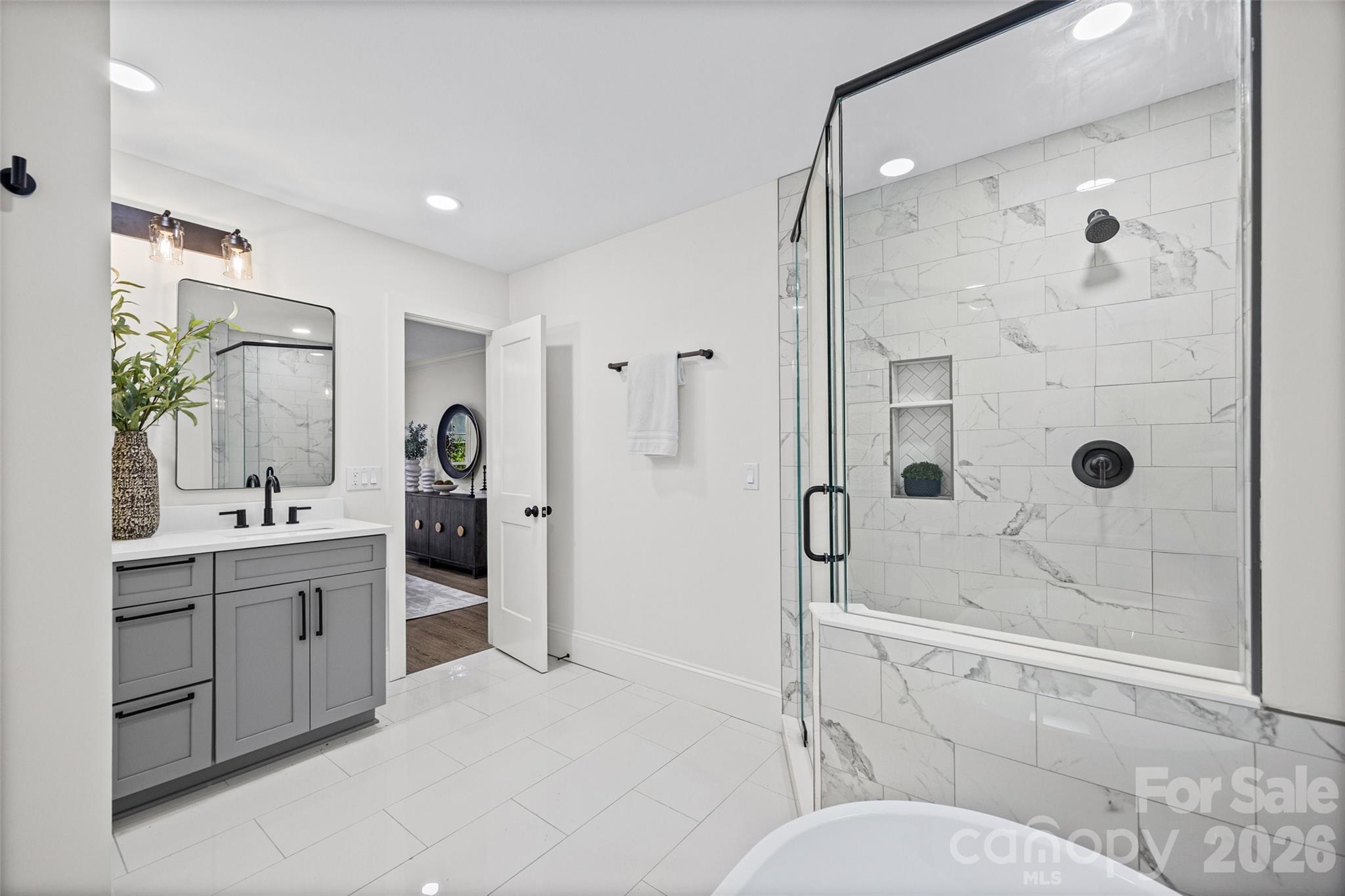 5318 Apple Blossom Court Property Photo 20