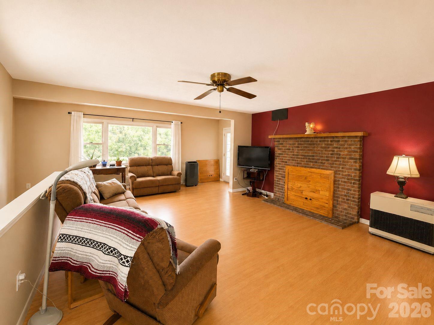 41 Vista Drive Property Photo 3