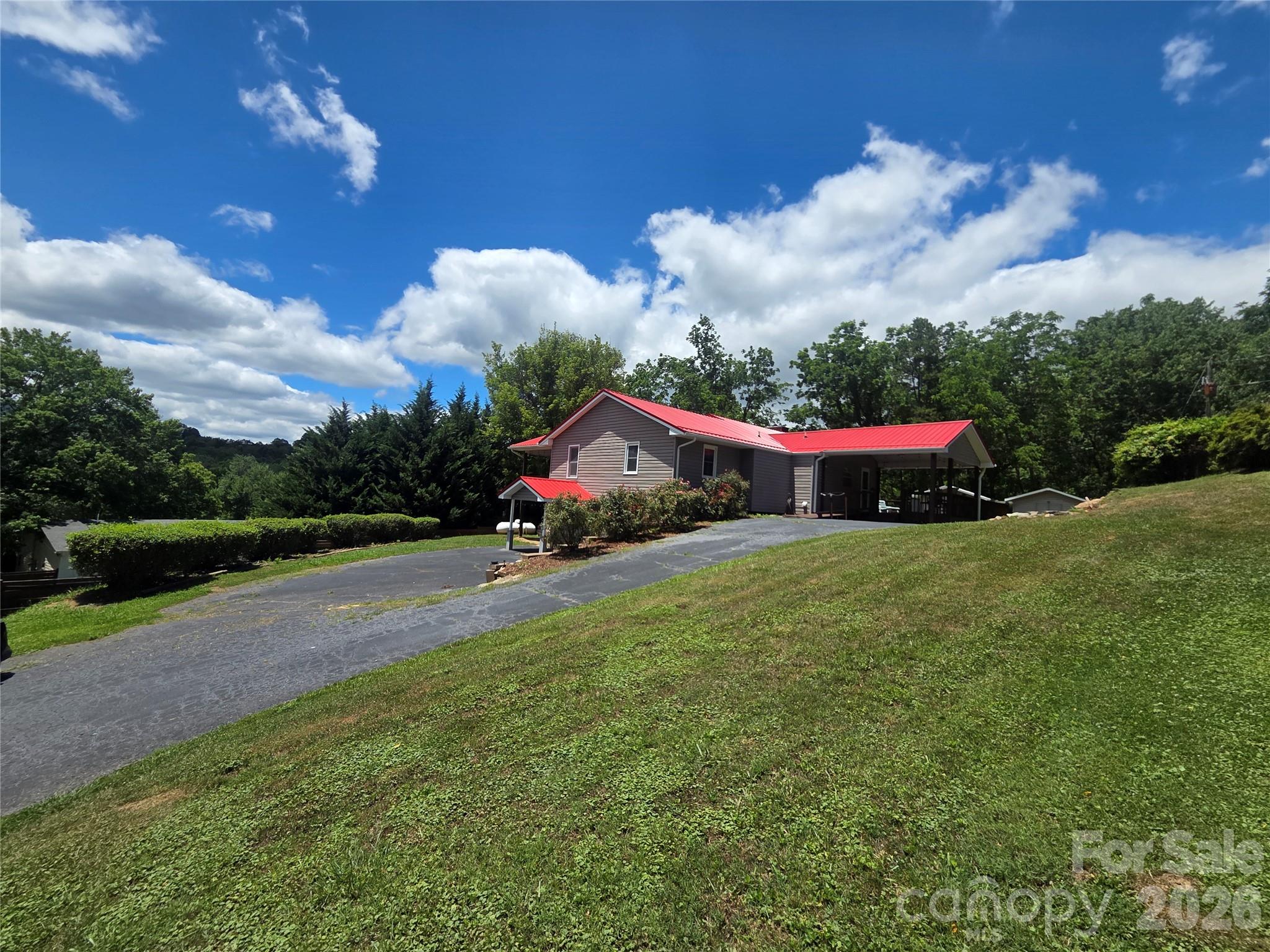41 Vista Drive Property Photo 3