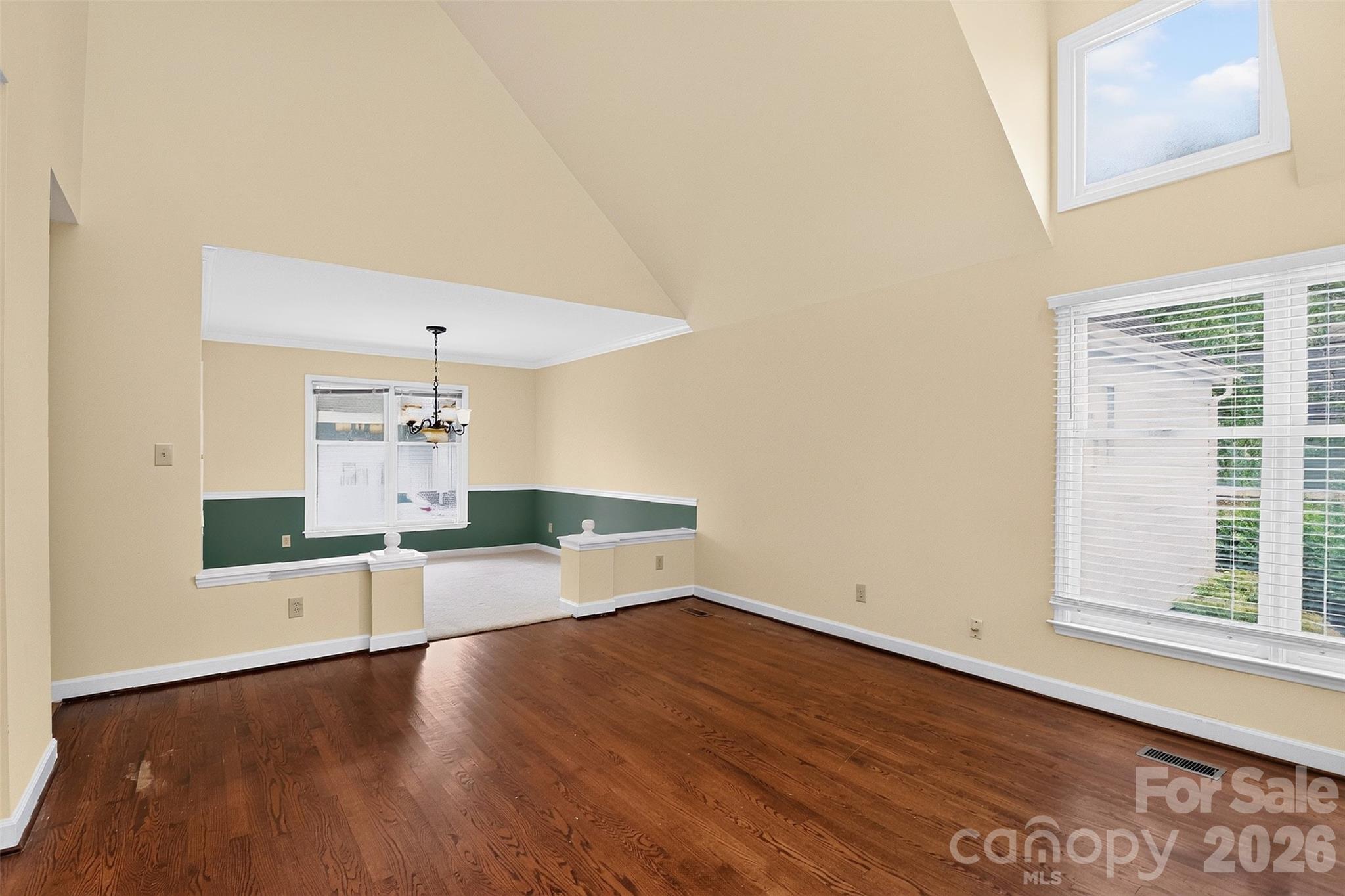 10316 Johns Towne Drive Property Photo 15