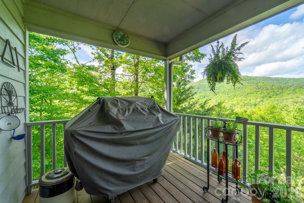 531 Reserve Road Property Photo 16