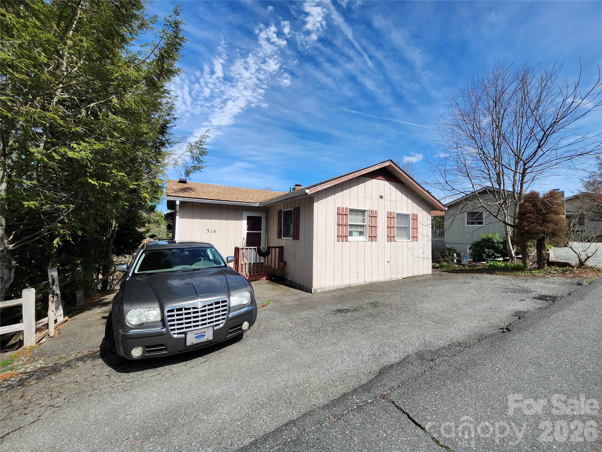 316 Snowshoe Loop Property Photo 3