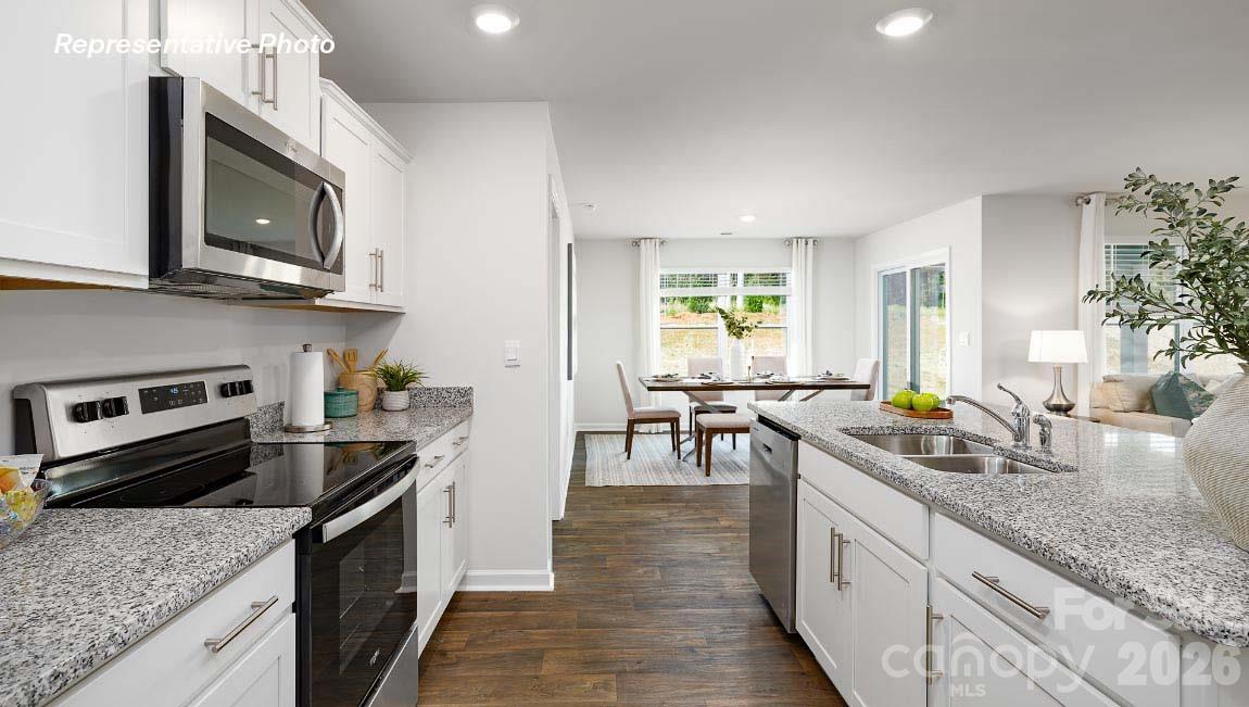 6547 Barcelona Way Property Photo 7