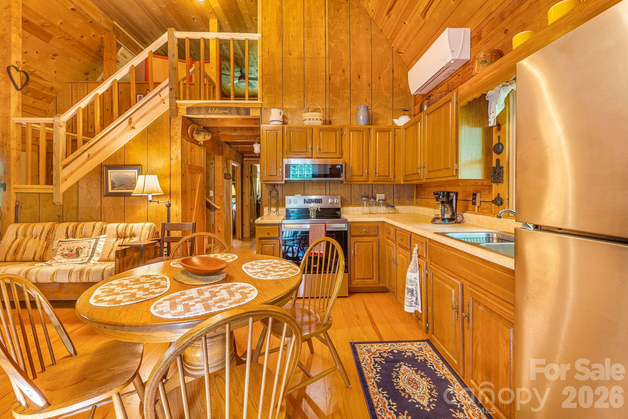 51 Spruce Street Property Photo 10