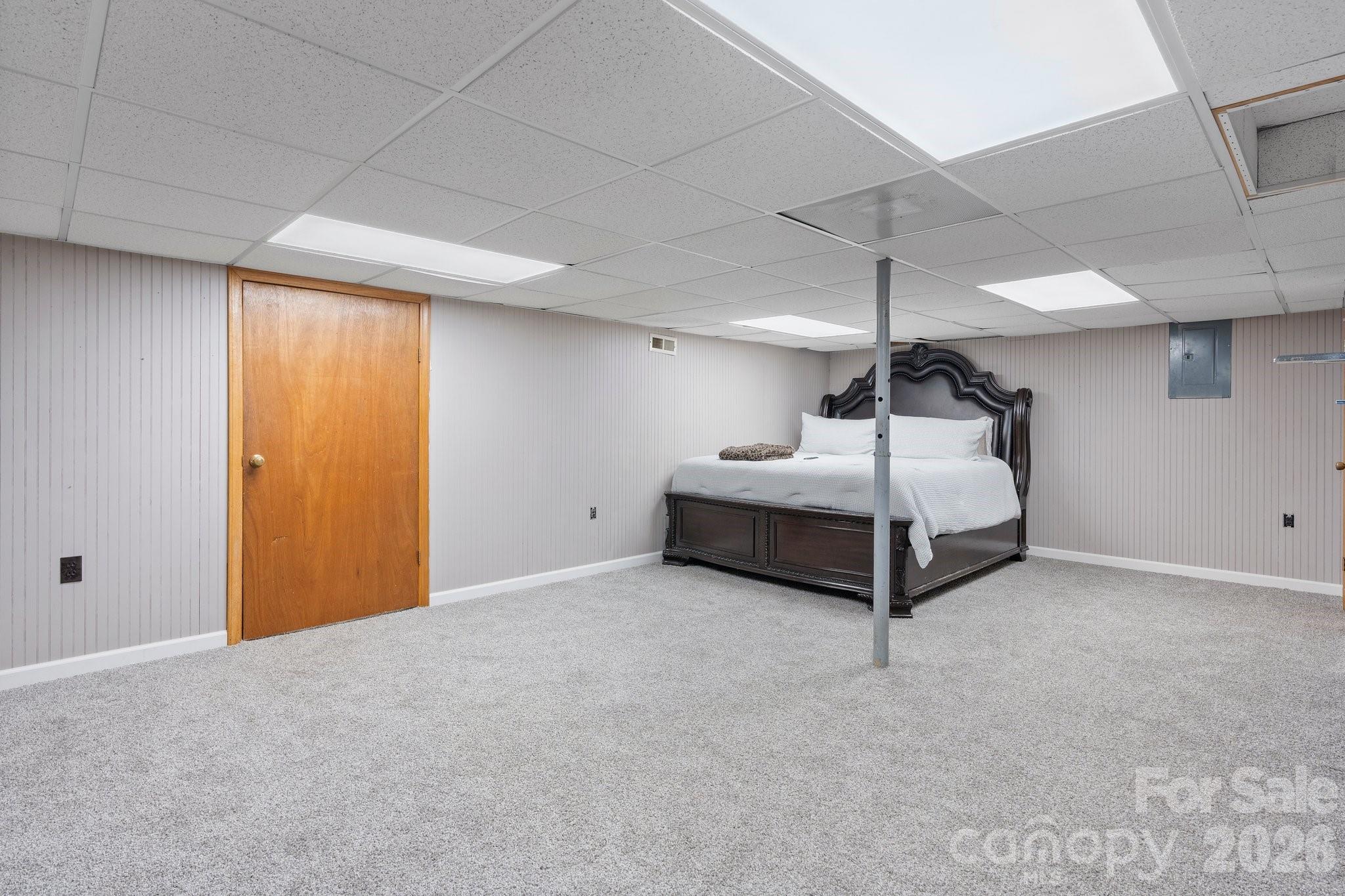 2596 Sweetbriar Circle Property Photo 18