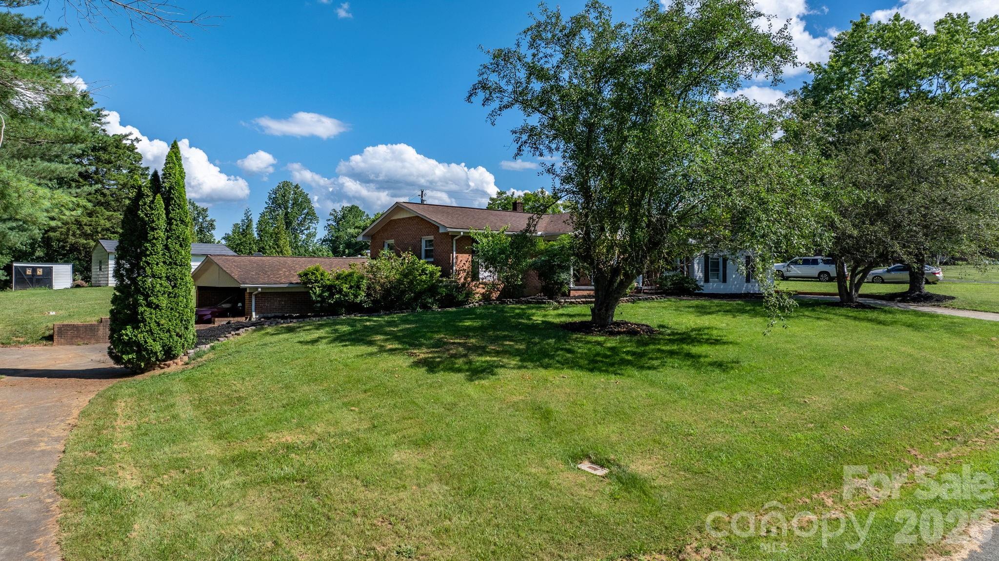 2596 Sweetbriar Circle Property Photo 23