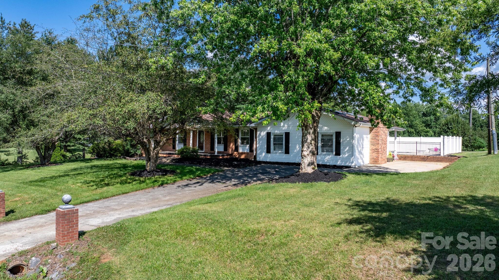 2596 Sweetbriar Circle Property Photo 25