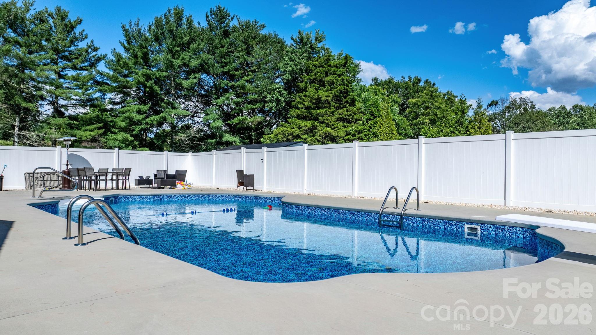 2596 Sweetbriar Circle Property Photo 29