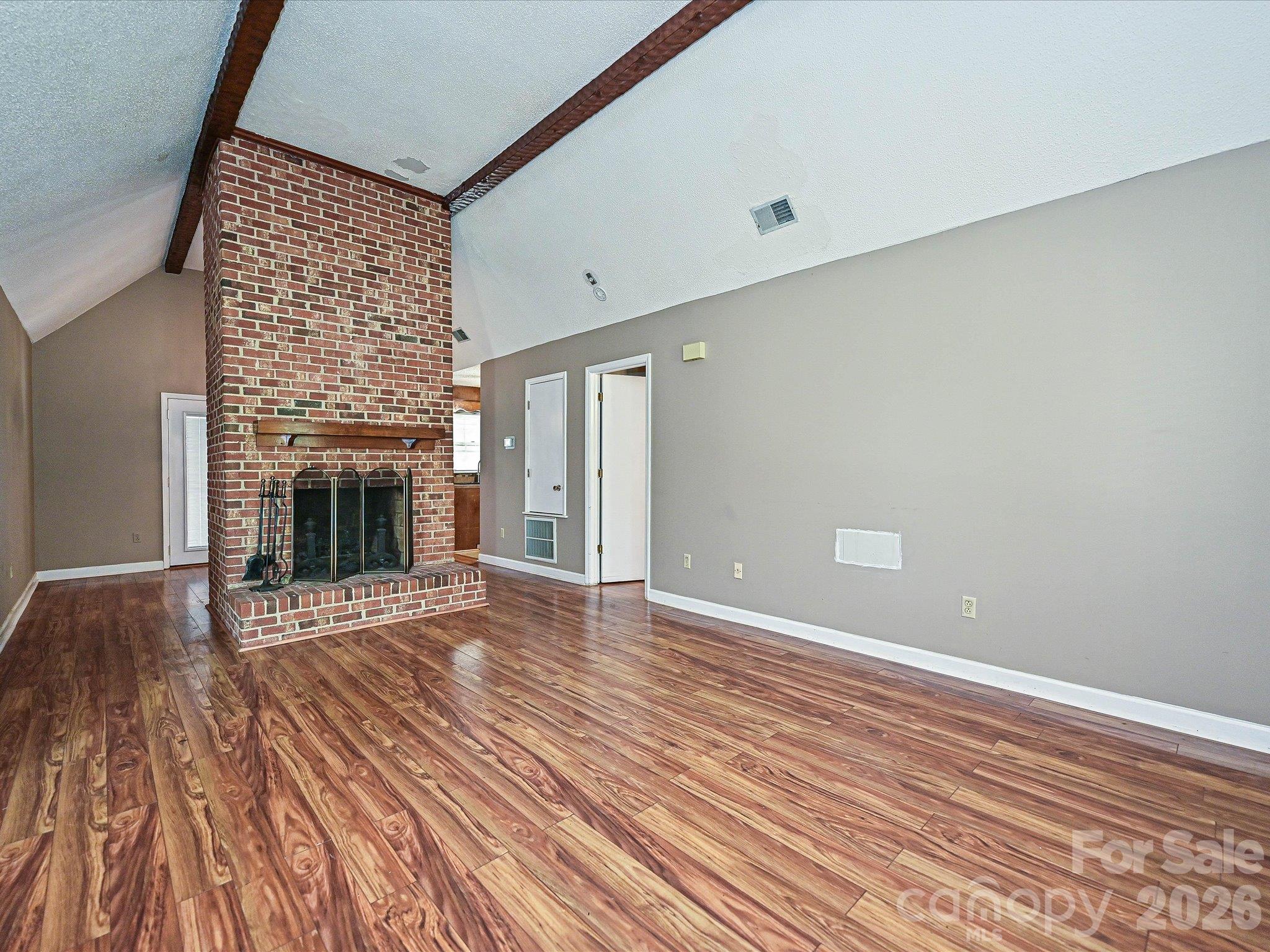 7422 Bradgate Road Property Photo 10