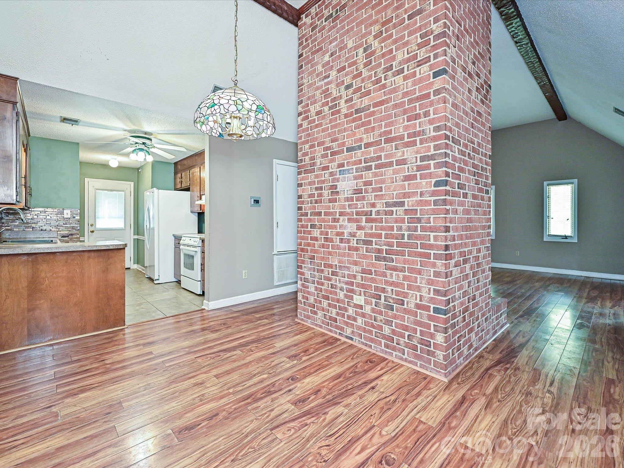 7422 Bradgate Road Property Photo 22