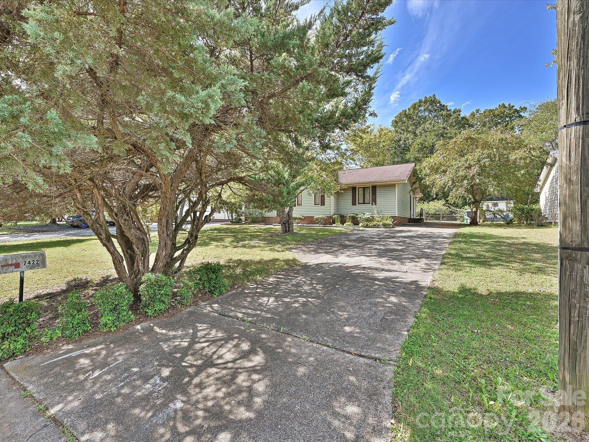 7422 Bradgate Road Property Photo 29