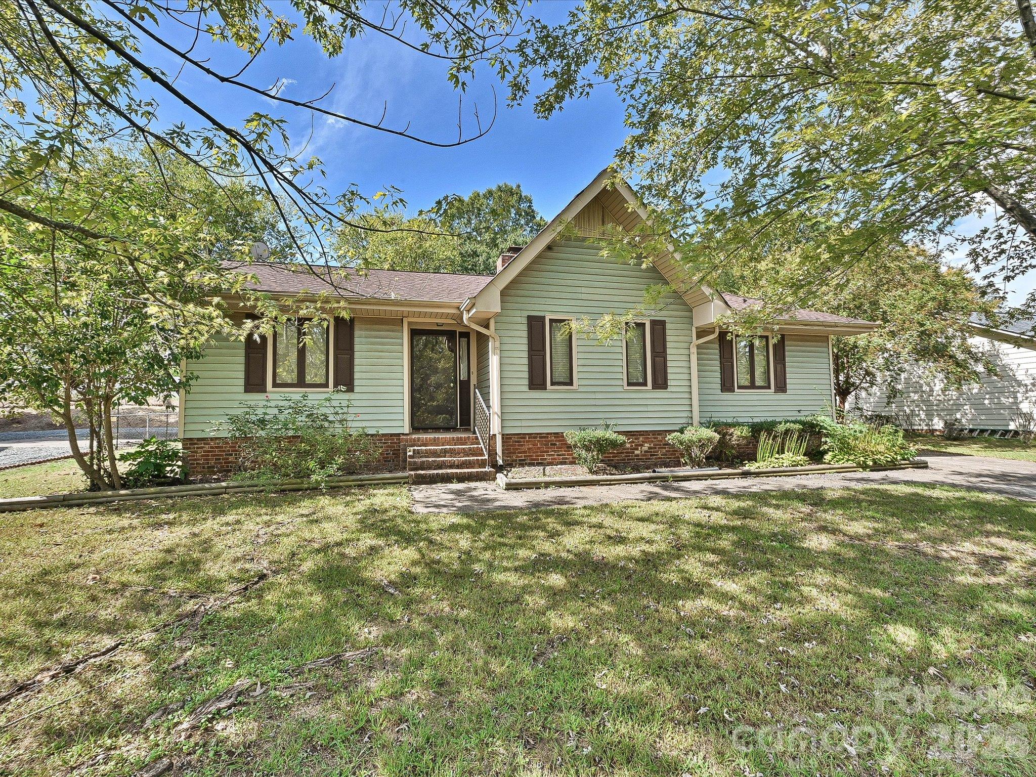 7422 Bradgate Road Property Photo 31