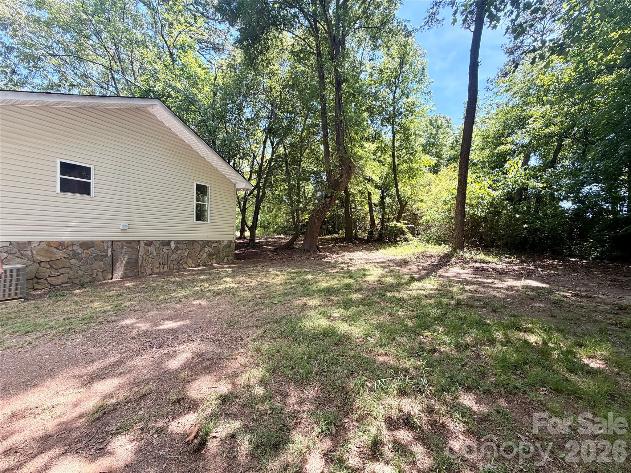 3910 Oakwood Circle Property Photo 6