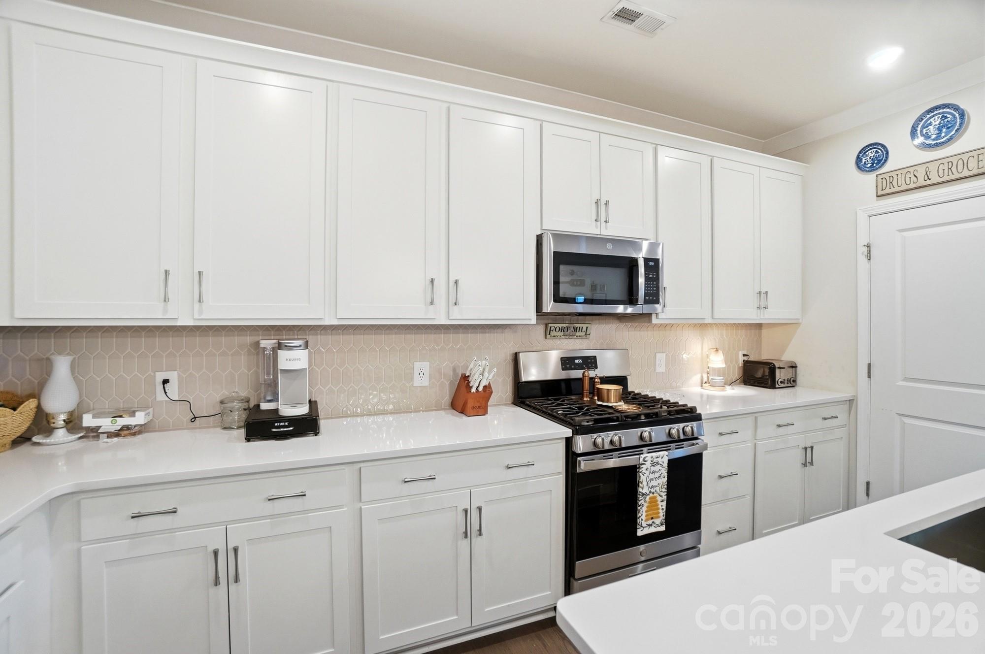 537 Madison Falls Court Property Photo 17