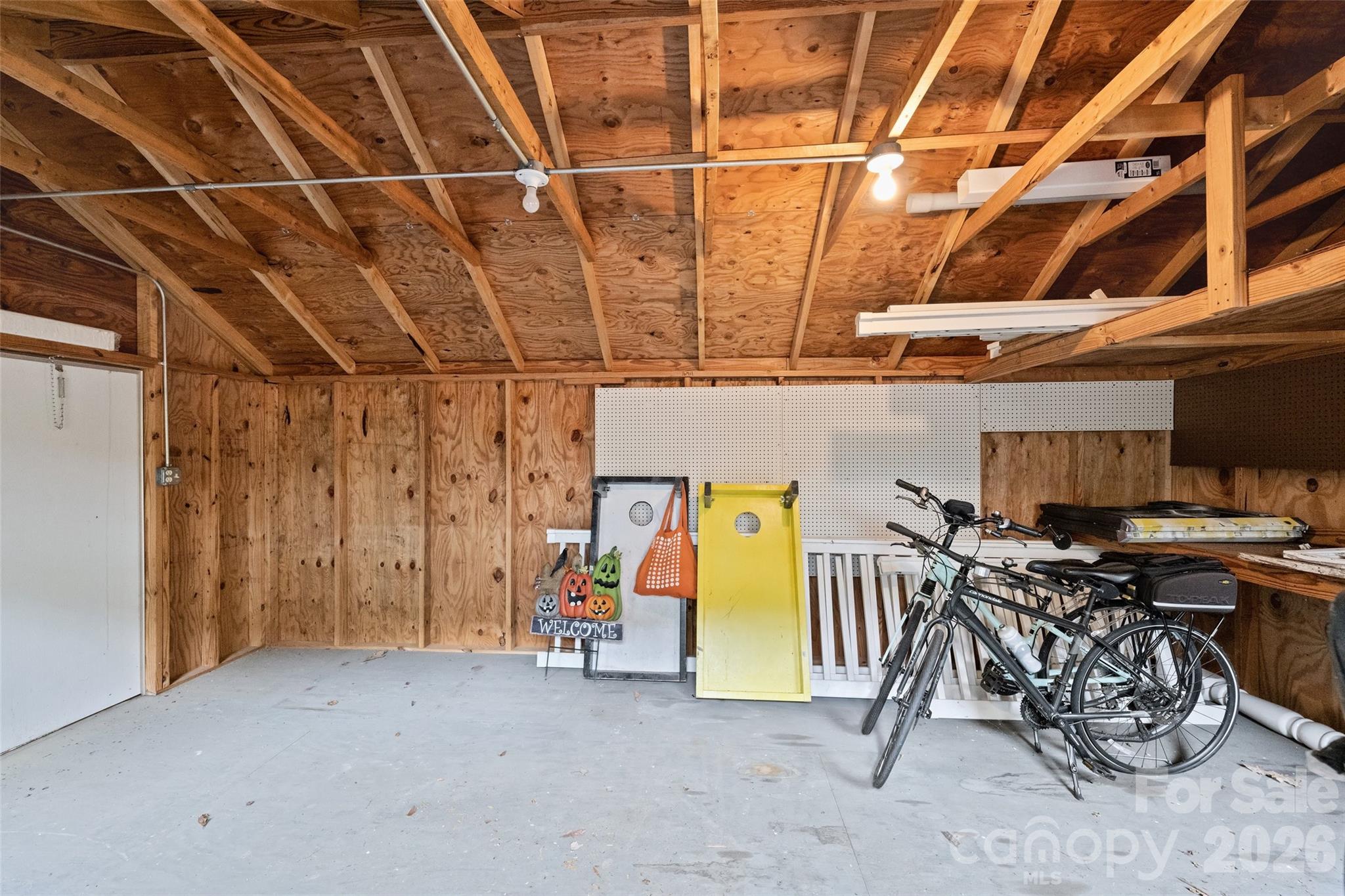 9470 Hutchinson Lane Property Photo 43