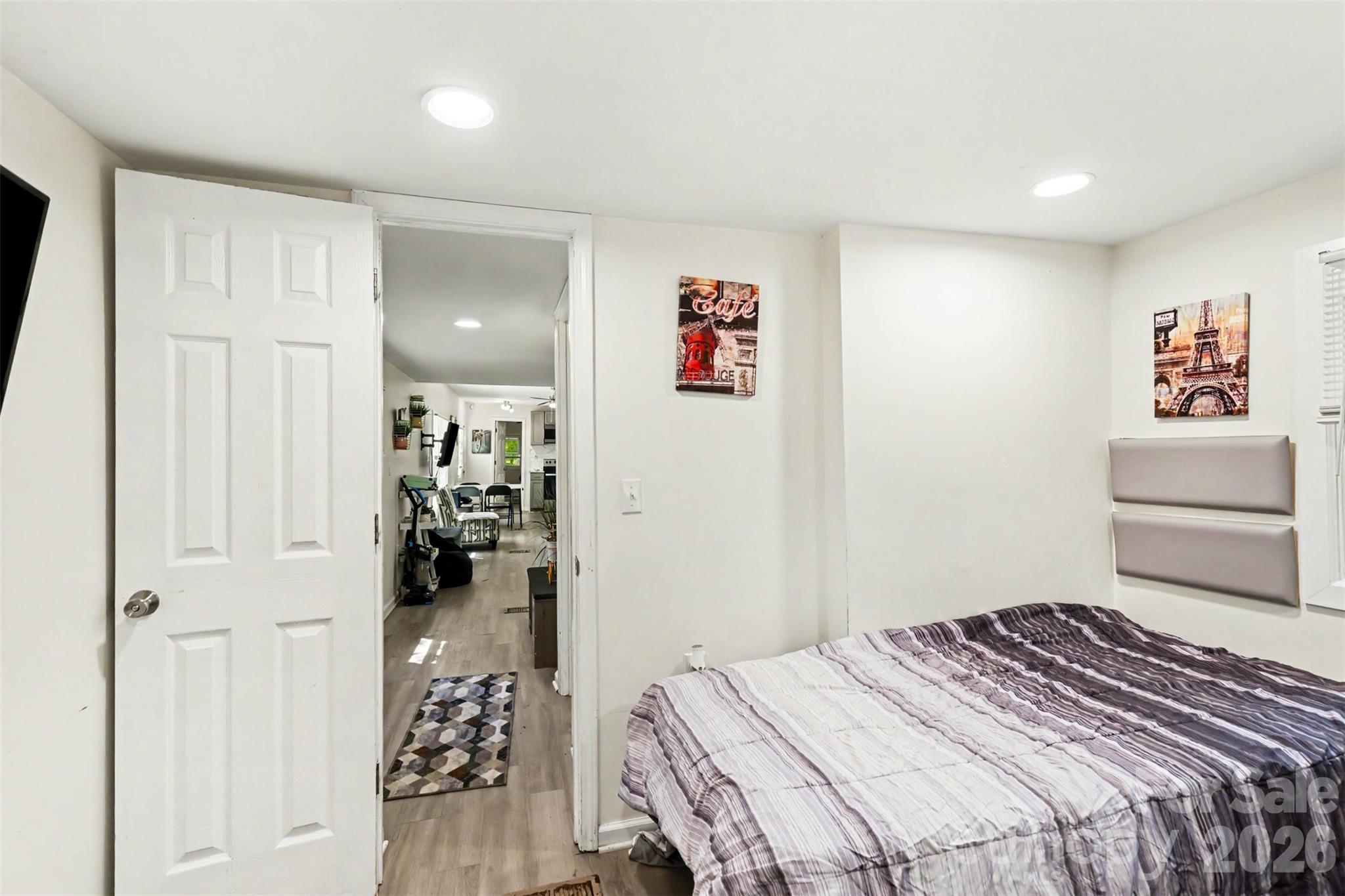 9937 Harwood Lane Property Photo 12
