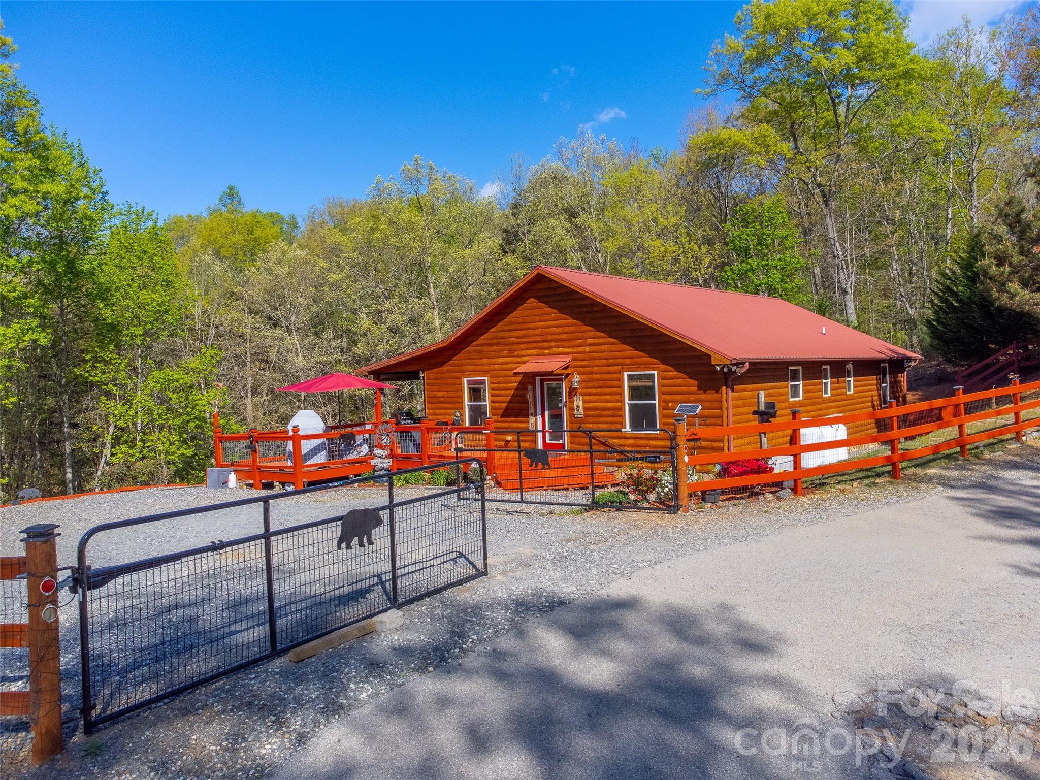 30 Sleepy Bear Ridge Property Photo 3